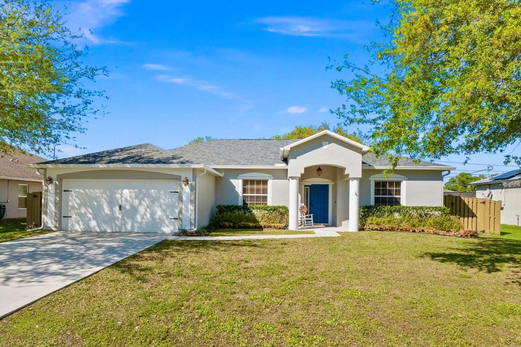 Photo of 2342 SE Beechwood Terrace, Port Saint Lucie, FL 34952 (MLS # R11069787)