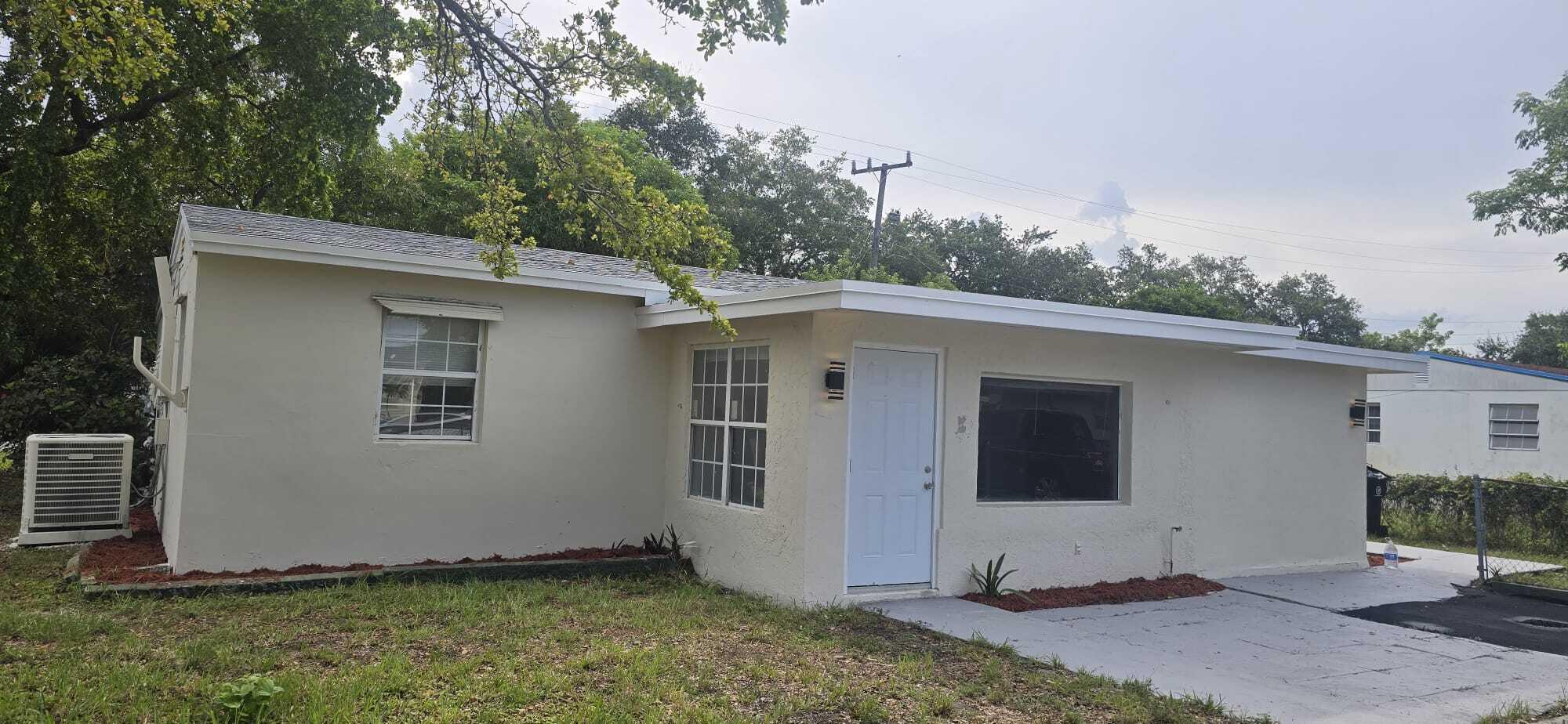 1101 NW 23RD Terrace