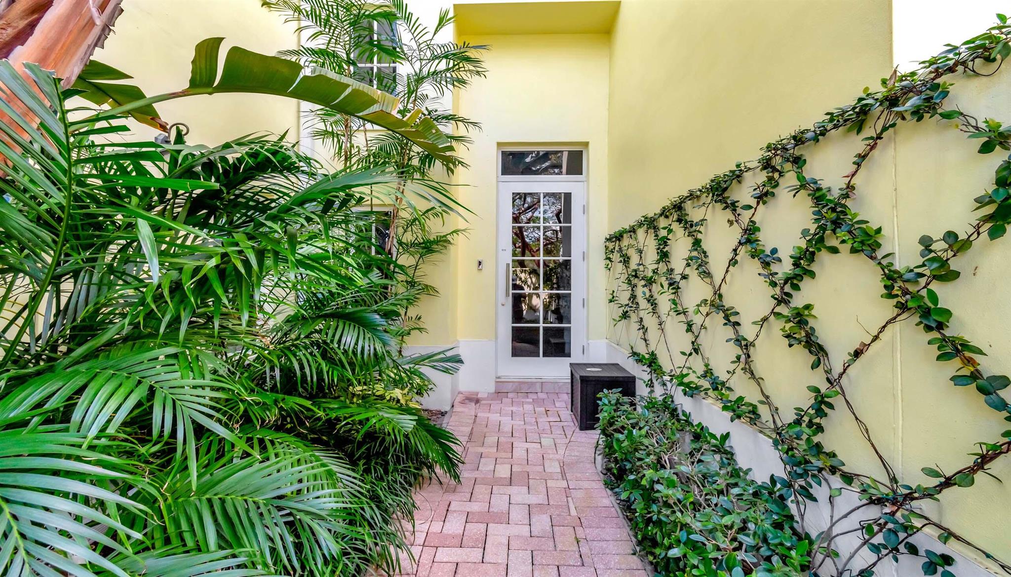 SHOREWALKER PLACE - Residential