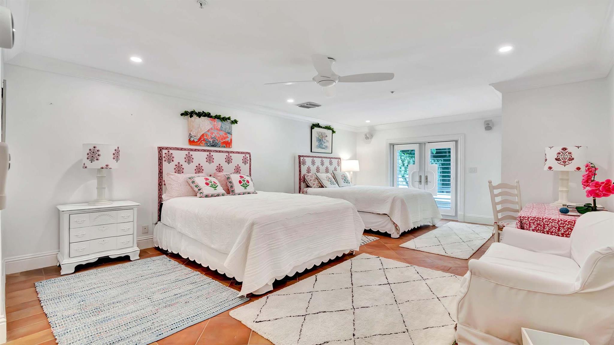 SHOREWALKER PLACE - Residential