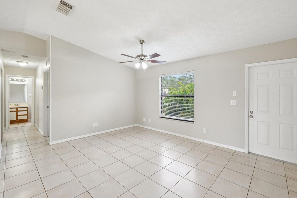 Photo of 173 SW Starfish Avenue, Port Saint Lucie, FL 34984 (MLS # F10502258)