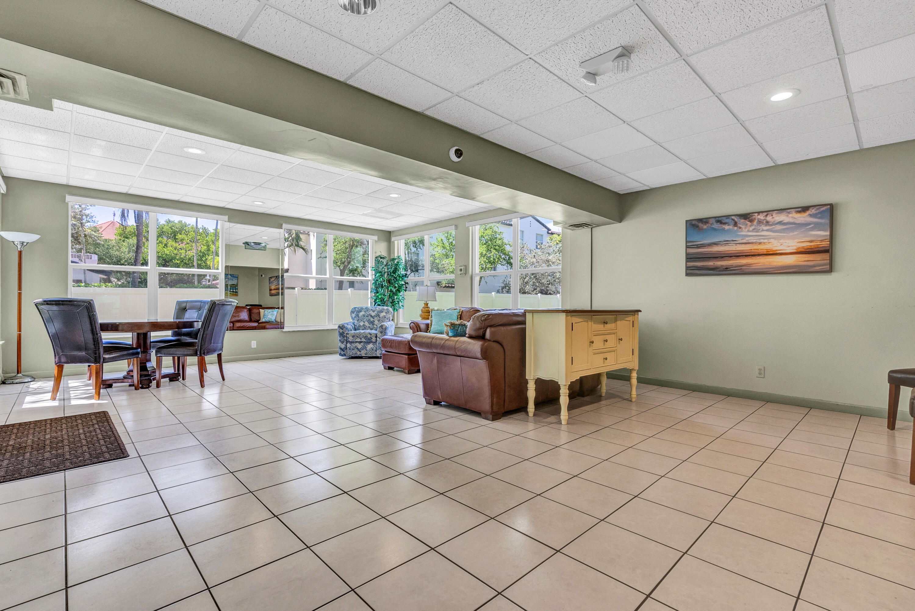 ROCAILLE CONDO APTS - Residential Lease