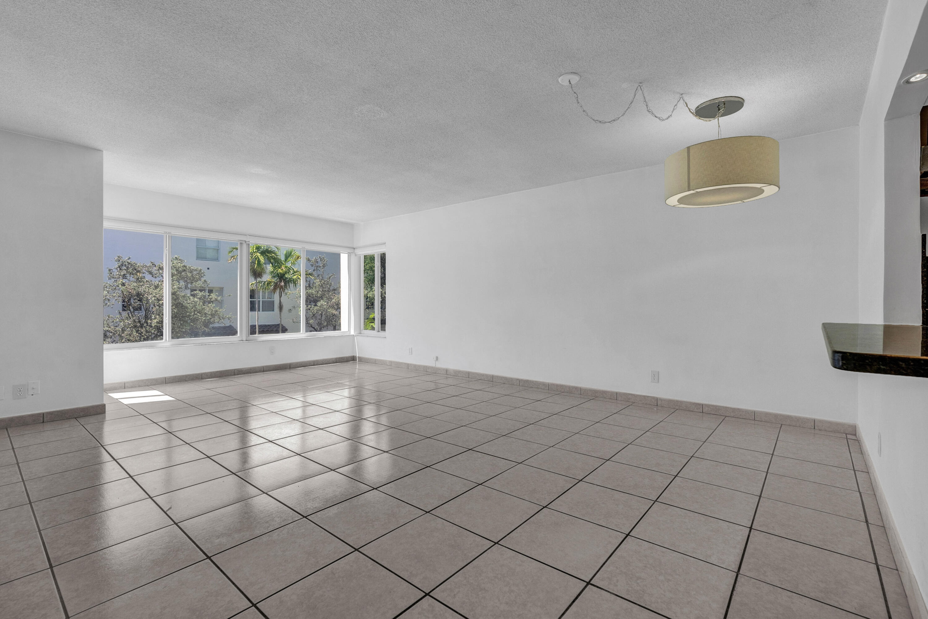 ROCAILLE CONDO APTS - Residential Lease