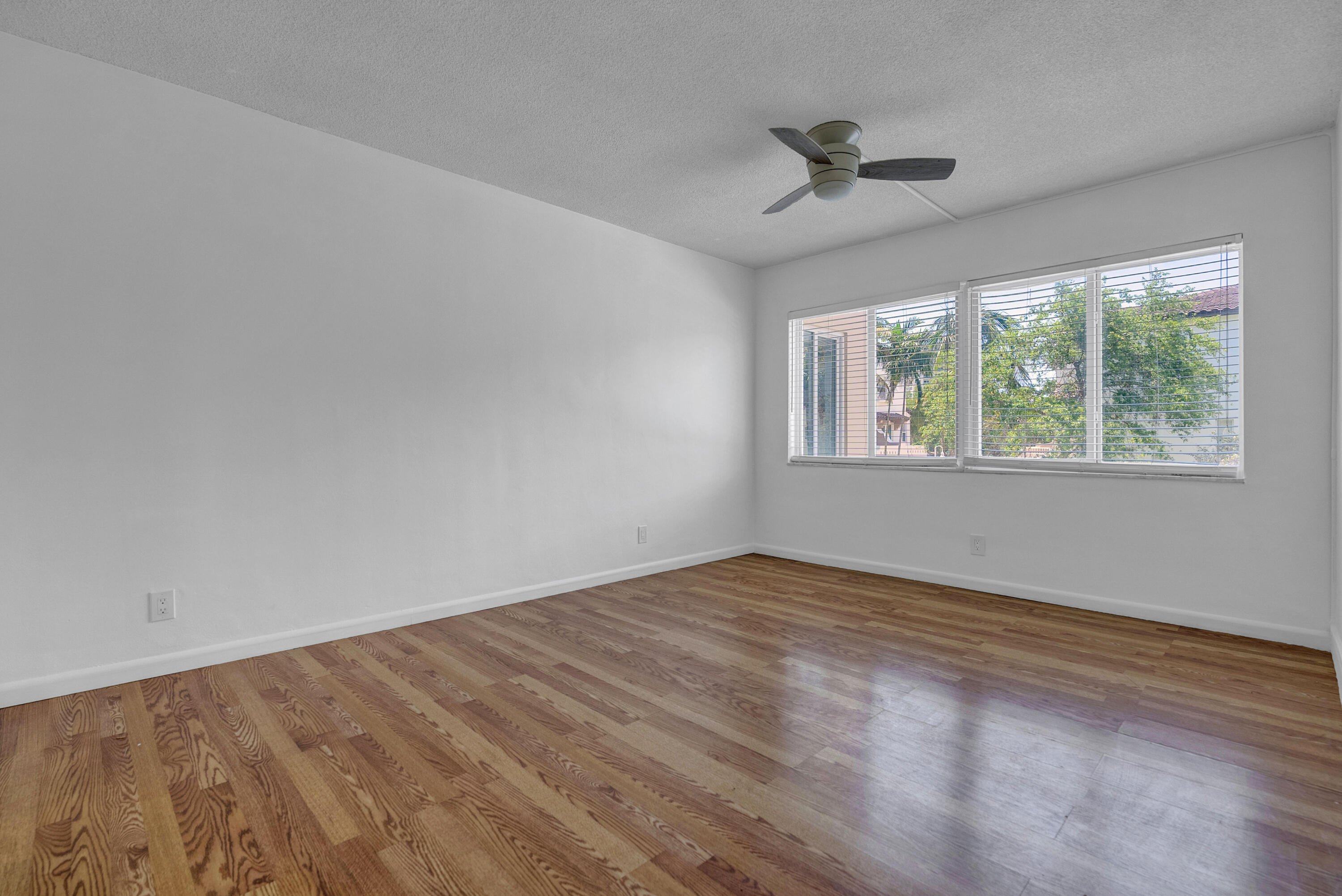 ROCAILLE CONDO APTS - Residential Lease