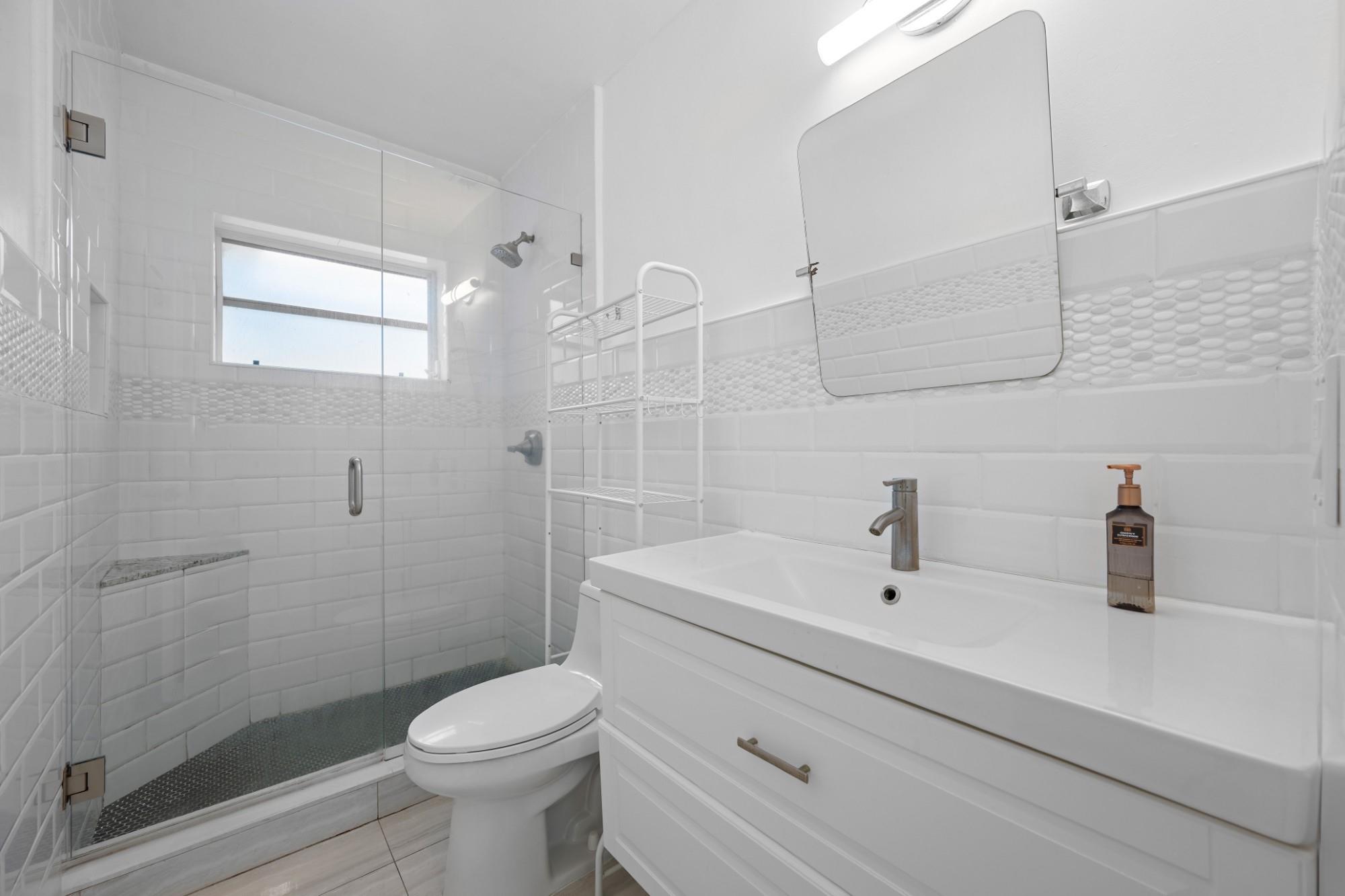 HOLLYWOOD LAKES SEC - Residential Lease