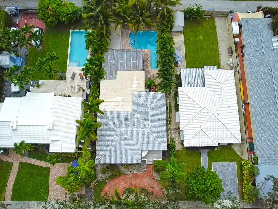HOLLYWOOD LAKES SEC - Residential Lease