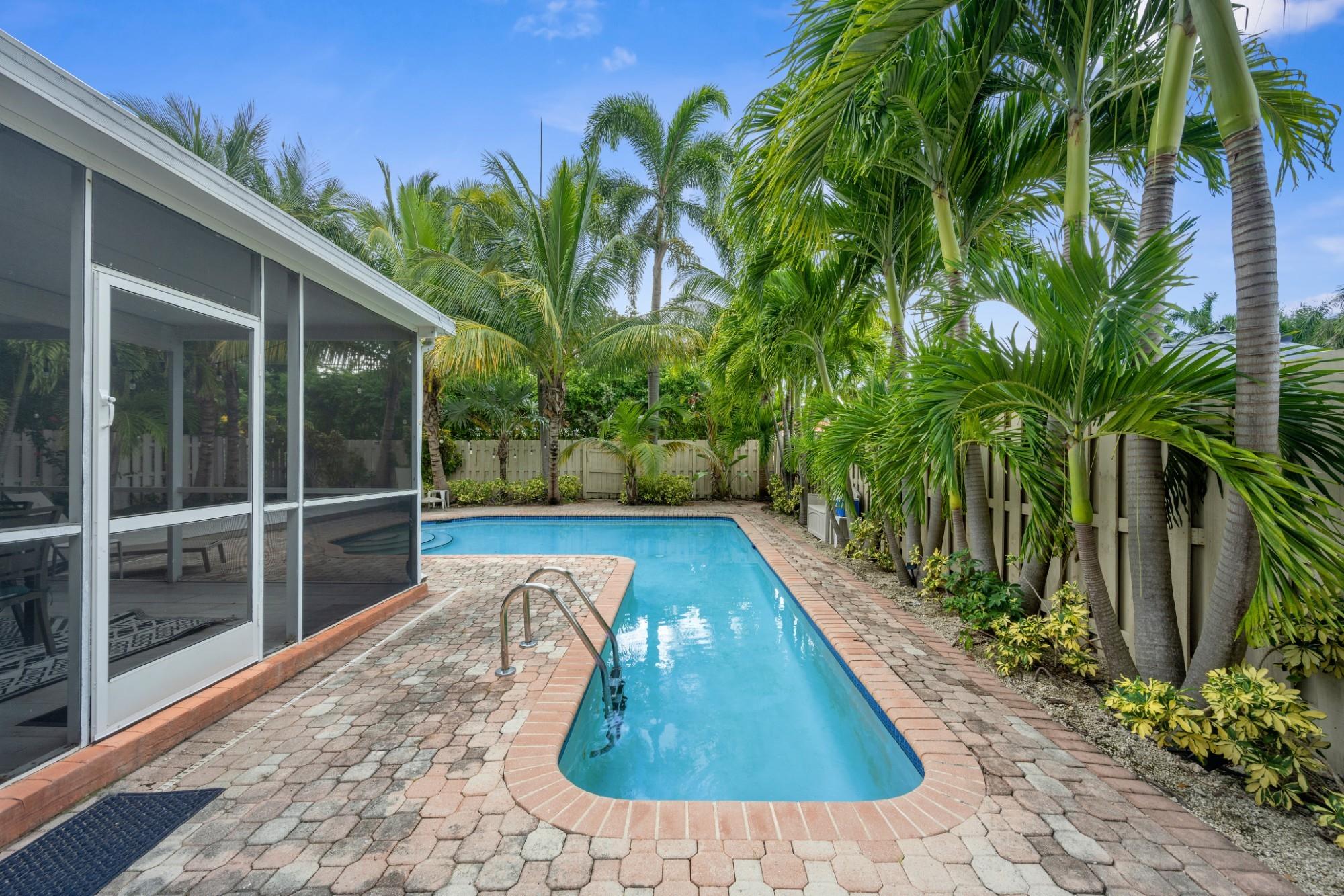 HOLLYWOOD LAKES SEC - Residential Lease
