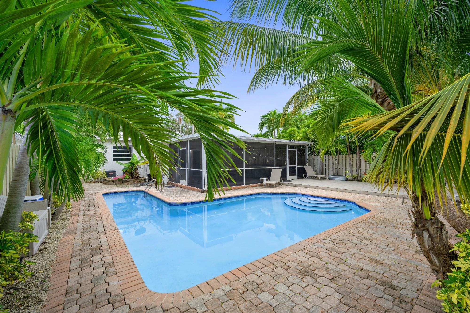 HOLLYWOOD LAKES SEC - Residential Lease