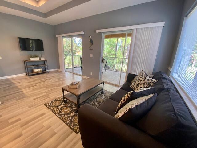 CASTLE PINES CONDOMINIUM - Residential Lease