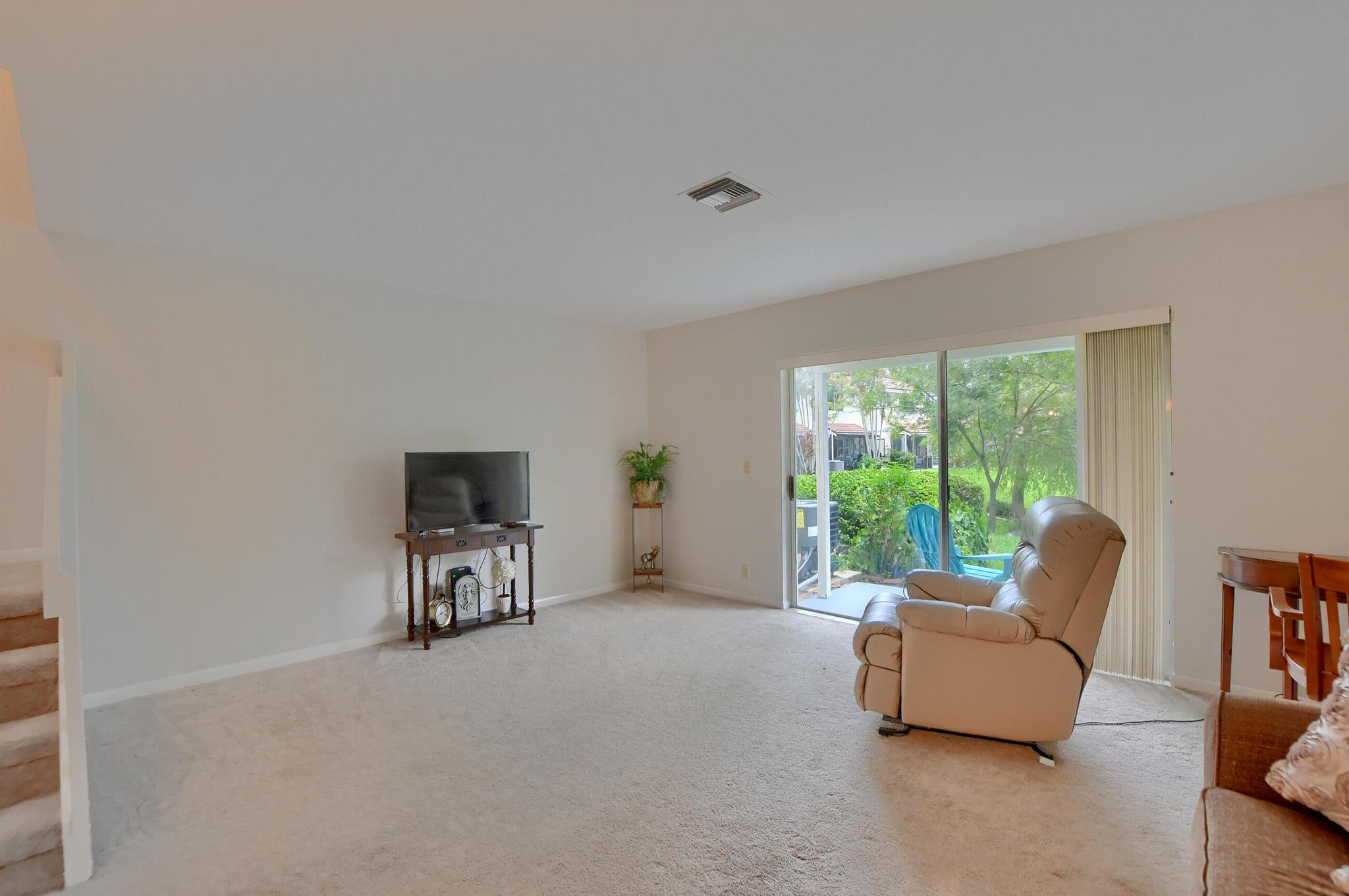 BOCA WALK - Residential