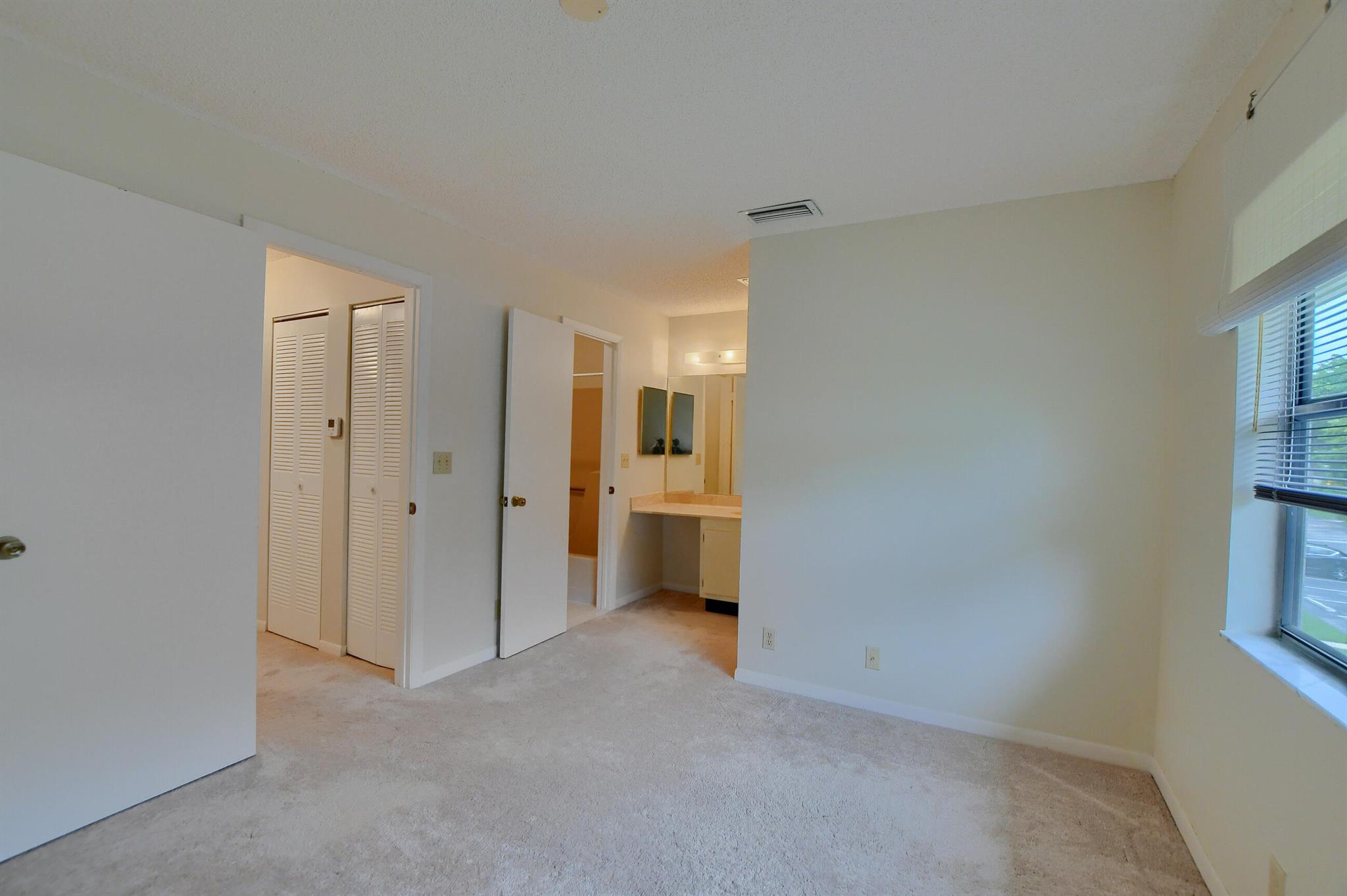 BOCA WALK - Residential