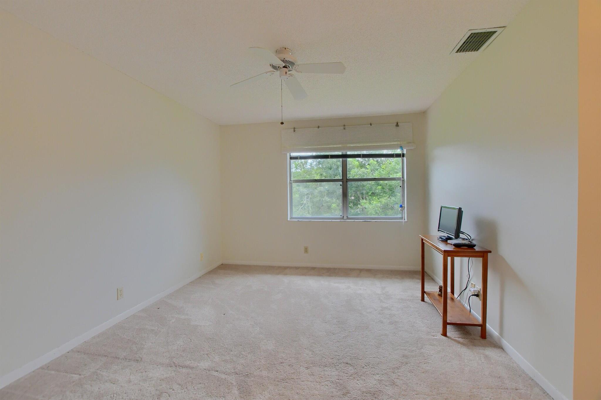 BOCA WALK - Residential