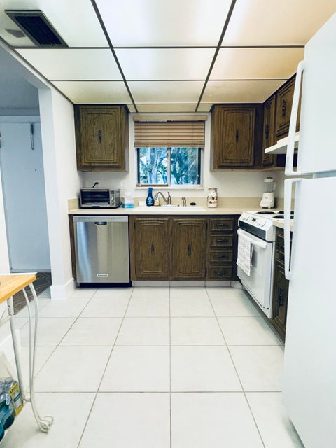 Tiny photo for 3321 Farragut Street #7F, Hollywood, FL 33021 (MLS # B26084395)