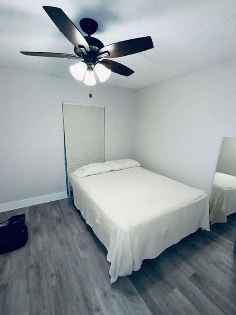 Tiny photo for 3321 Farragut Street #7F, Hollywood, FL 33021 (MLS # B26084395)