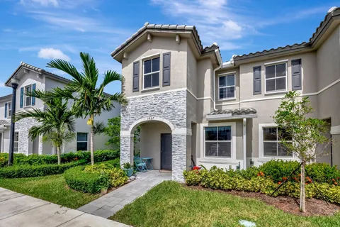 1827 SE 26th Ter, Homestead, FL MLS: F10452868