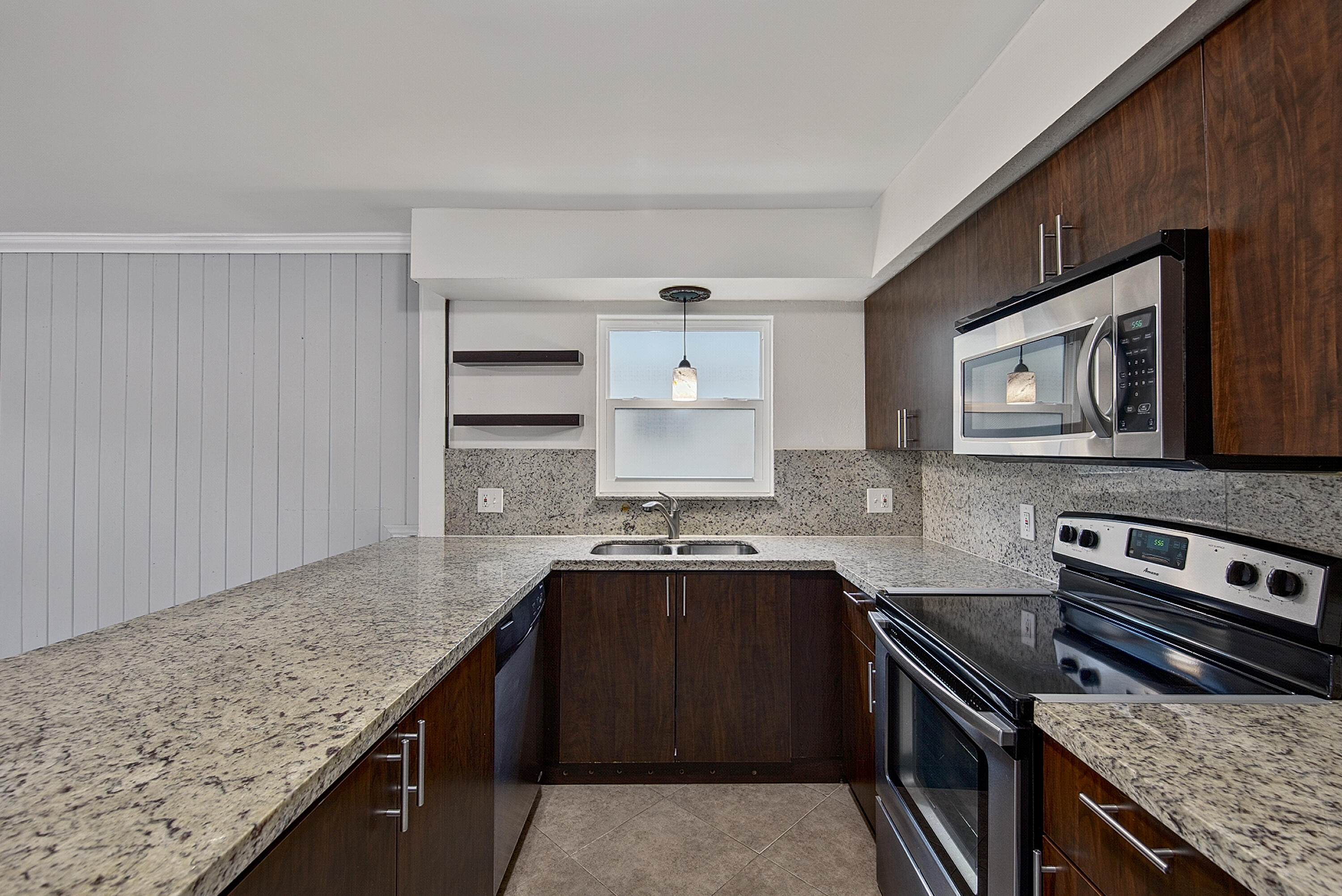 Edgewater Oaks aka Country Squire - Residential