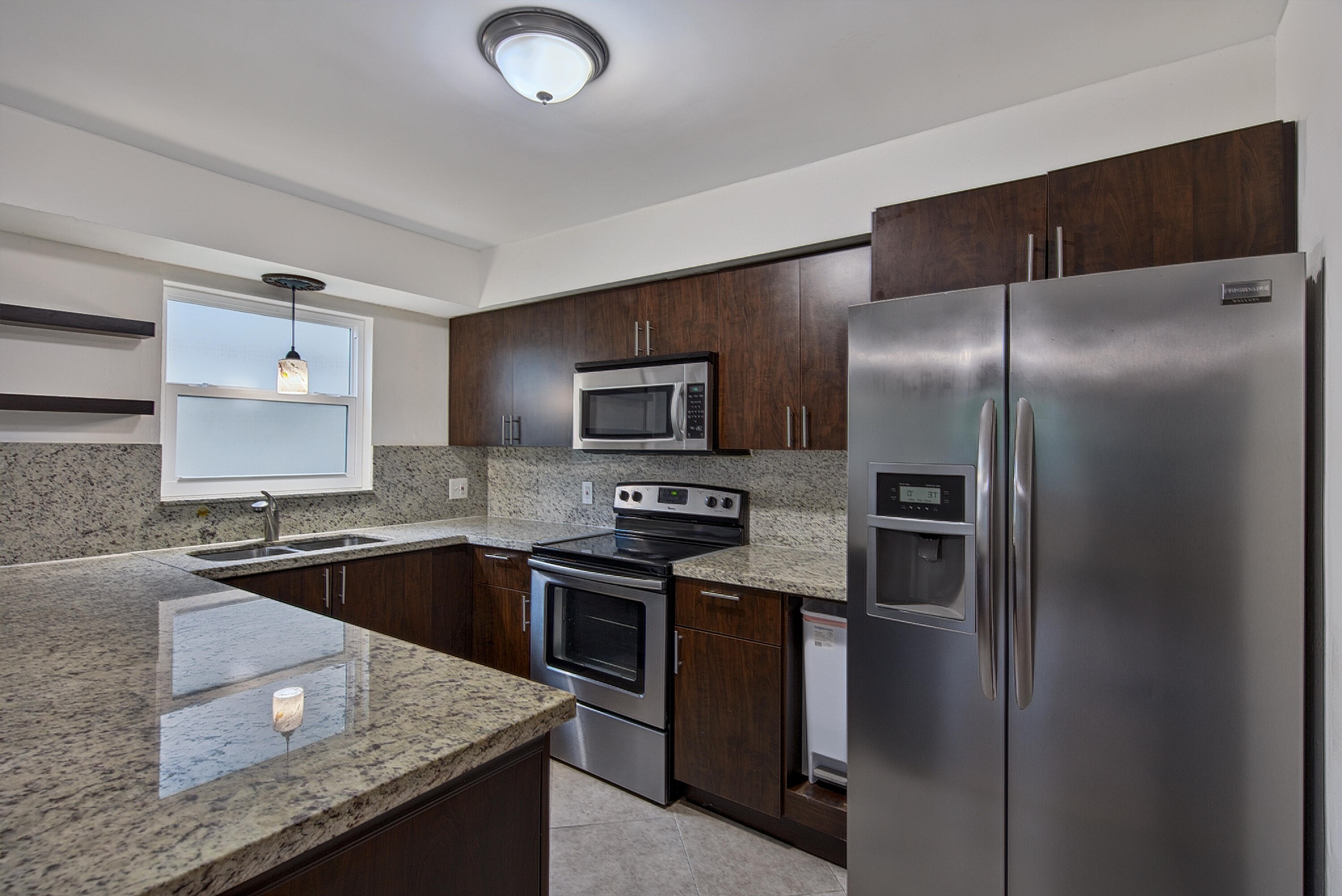 Edgewater Oaks aka Country Squire - Residential