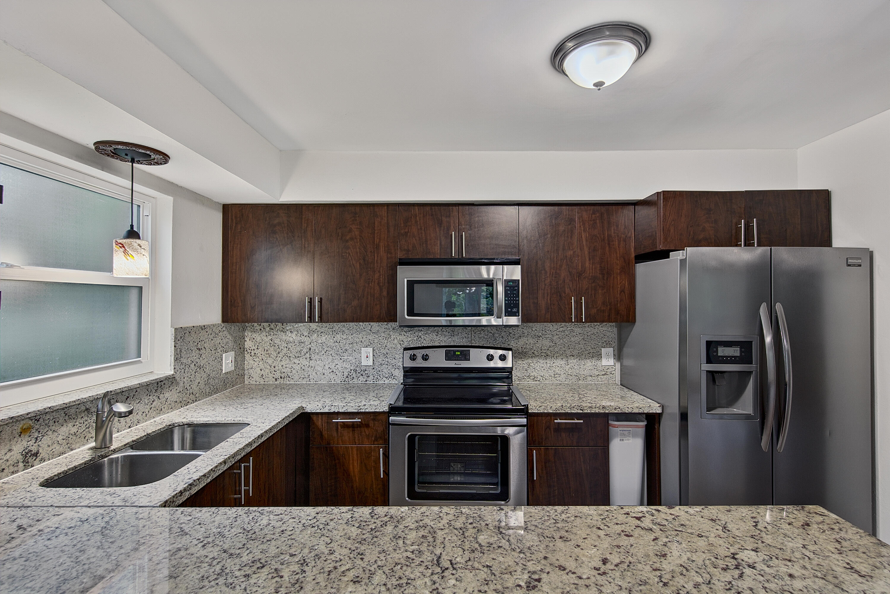 Edgewater Oaks aka Country Squire - Residential