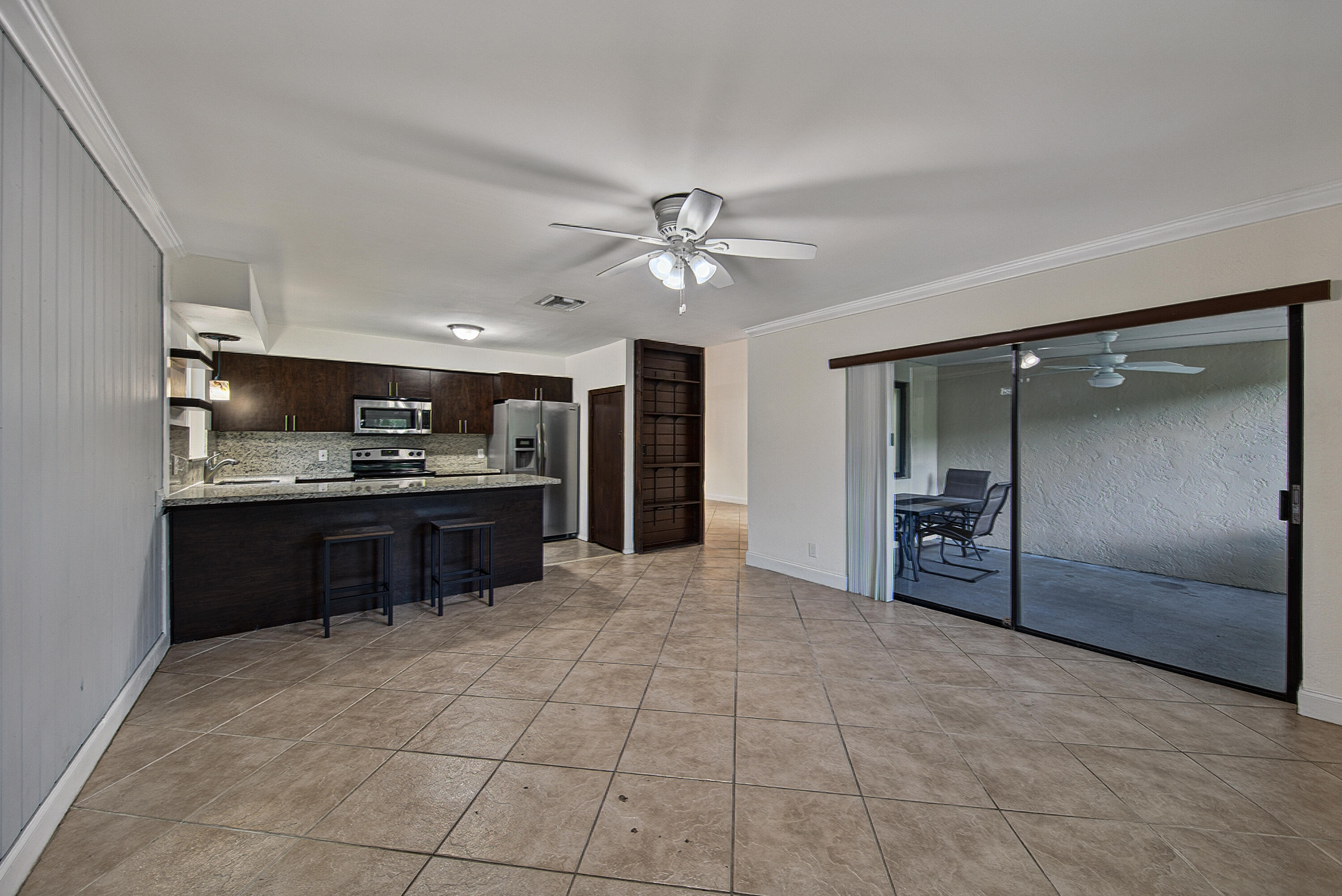 Edgewater Oaks aka Country Squire - Residential