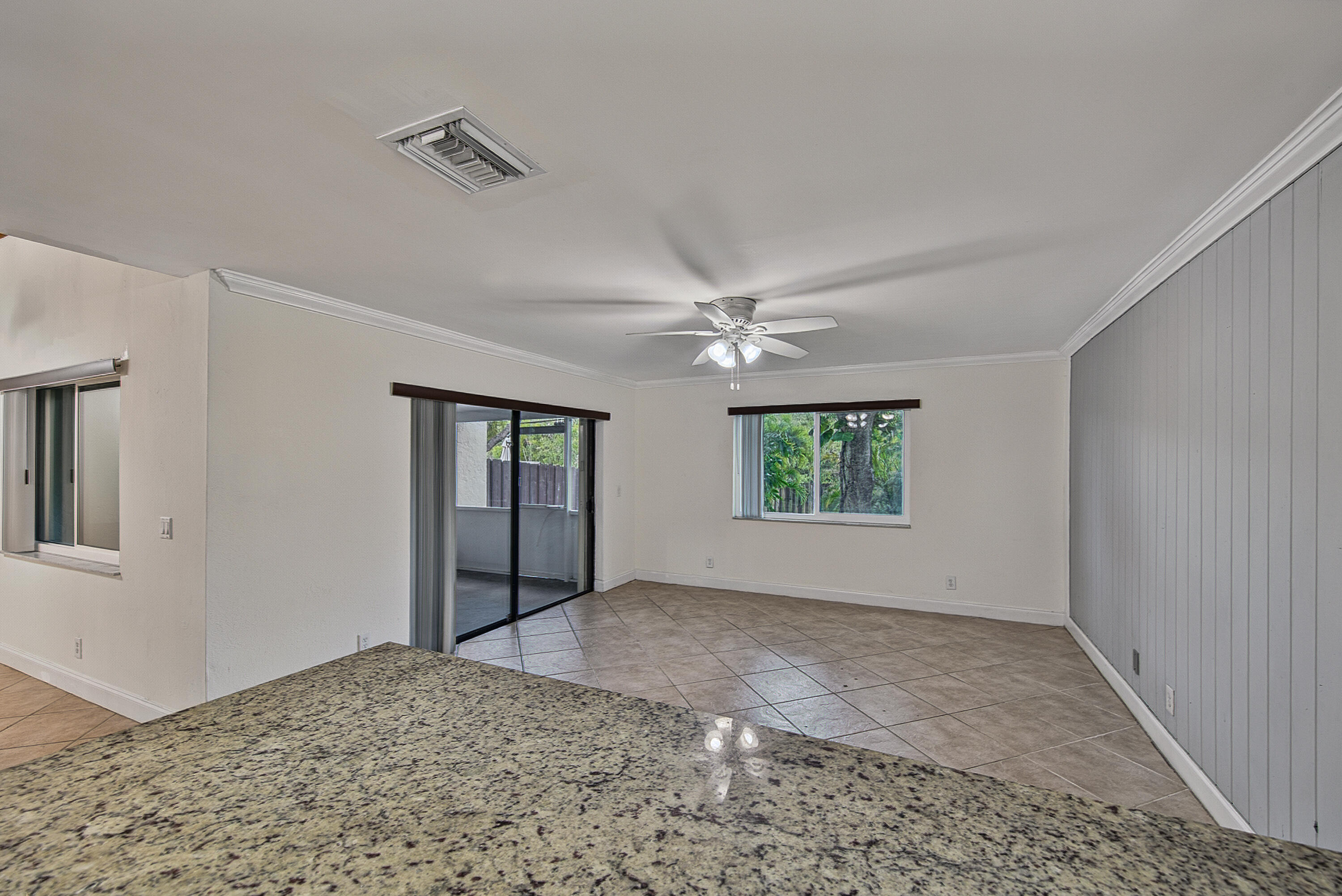 Edgewater Oaks aka Country Squire - Residential