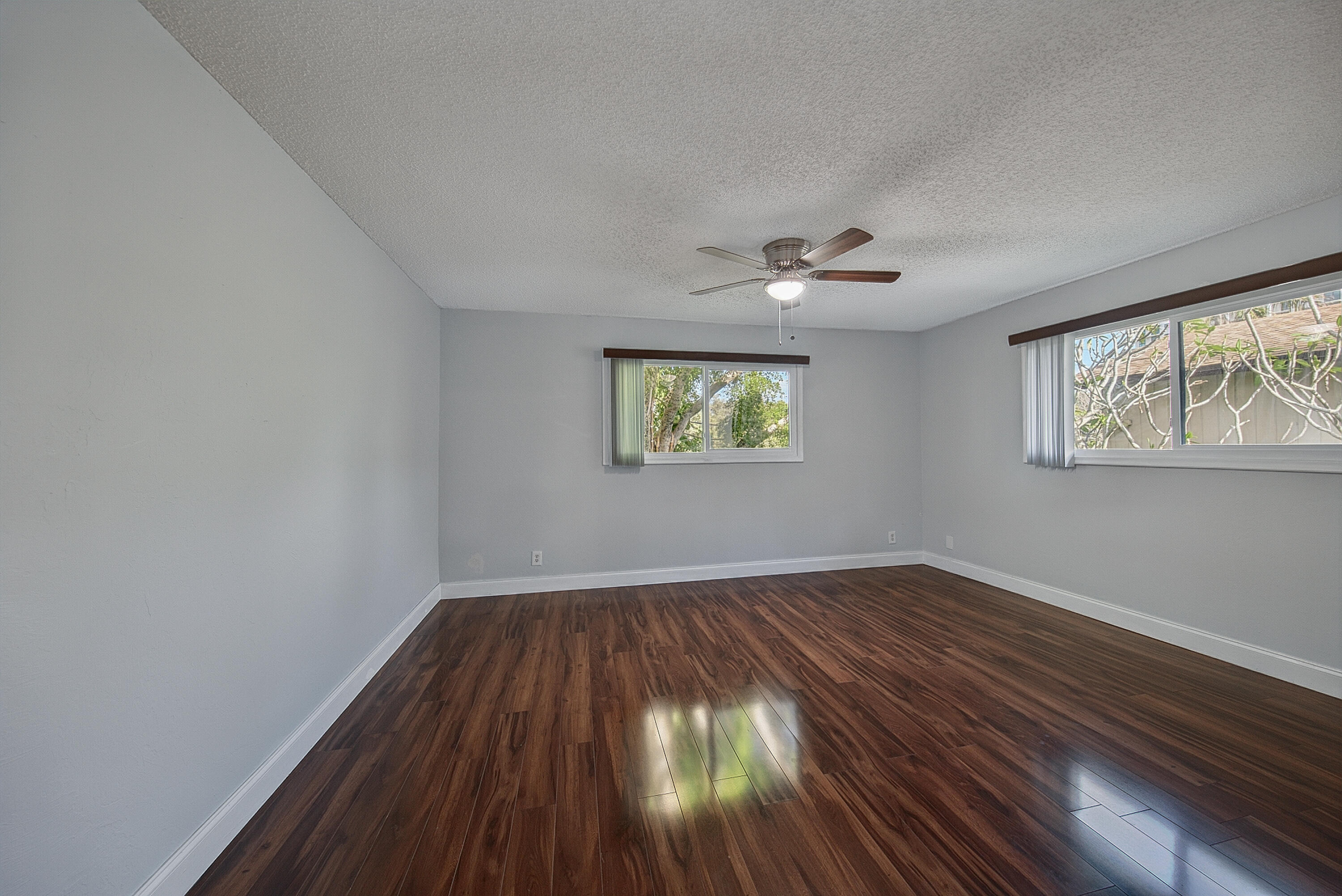 Edgewater Oaks aka Country Squire - Residential