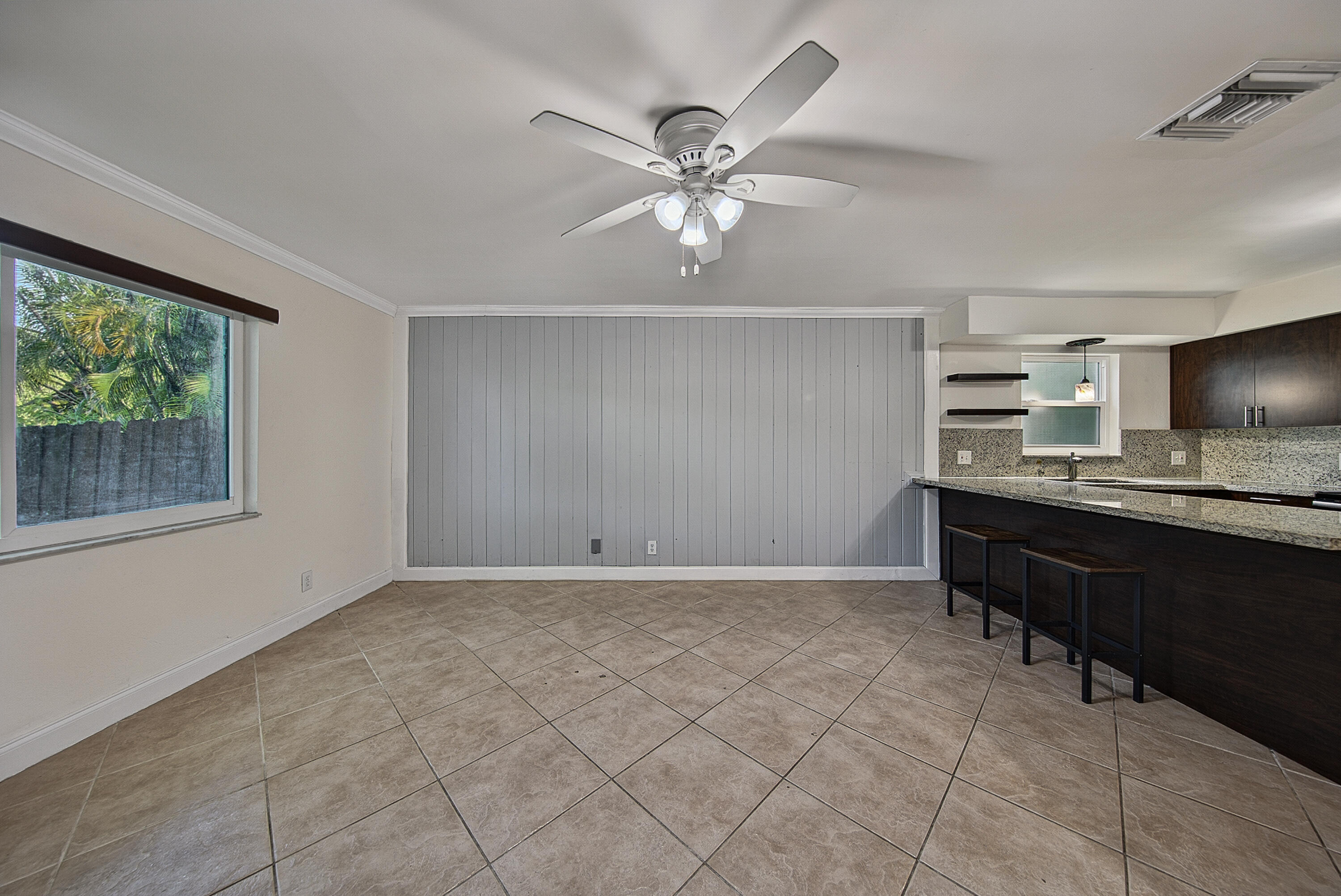 Edgewater Oaks aka Country Squire - Residential