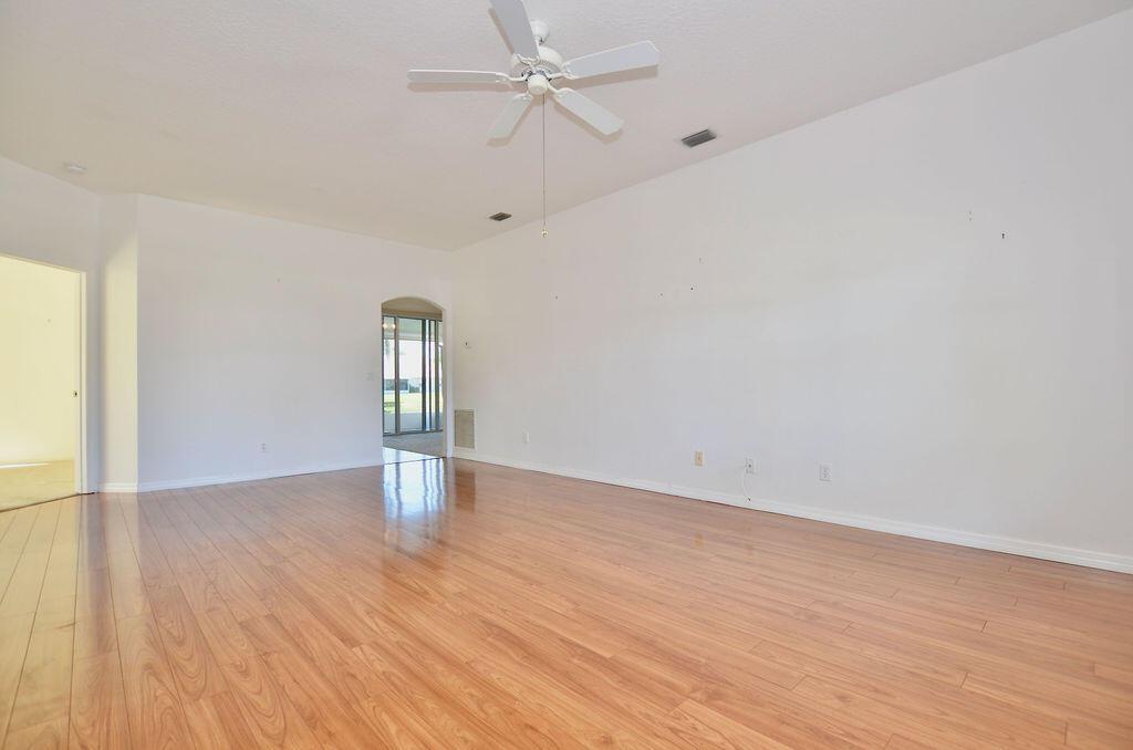 KINGS ISLE PHASE 4 - Residential