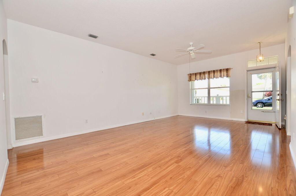 KINGS ISLE PHASE 4 - Residential