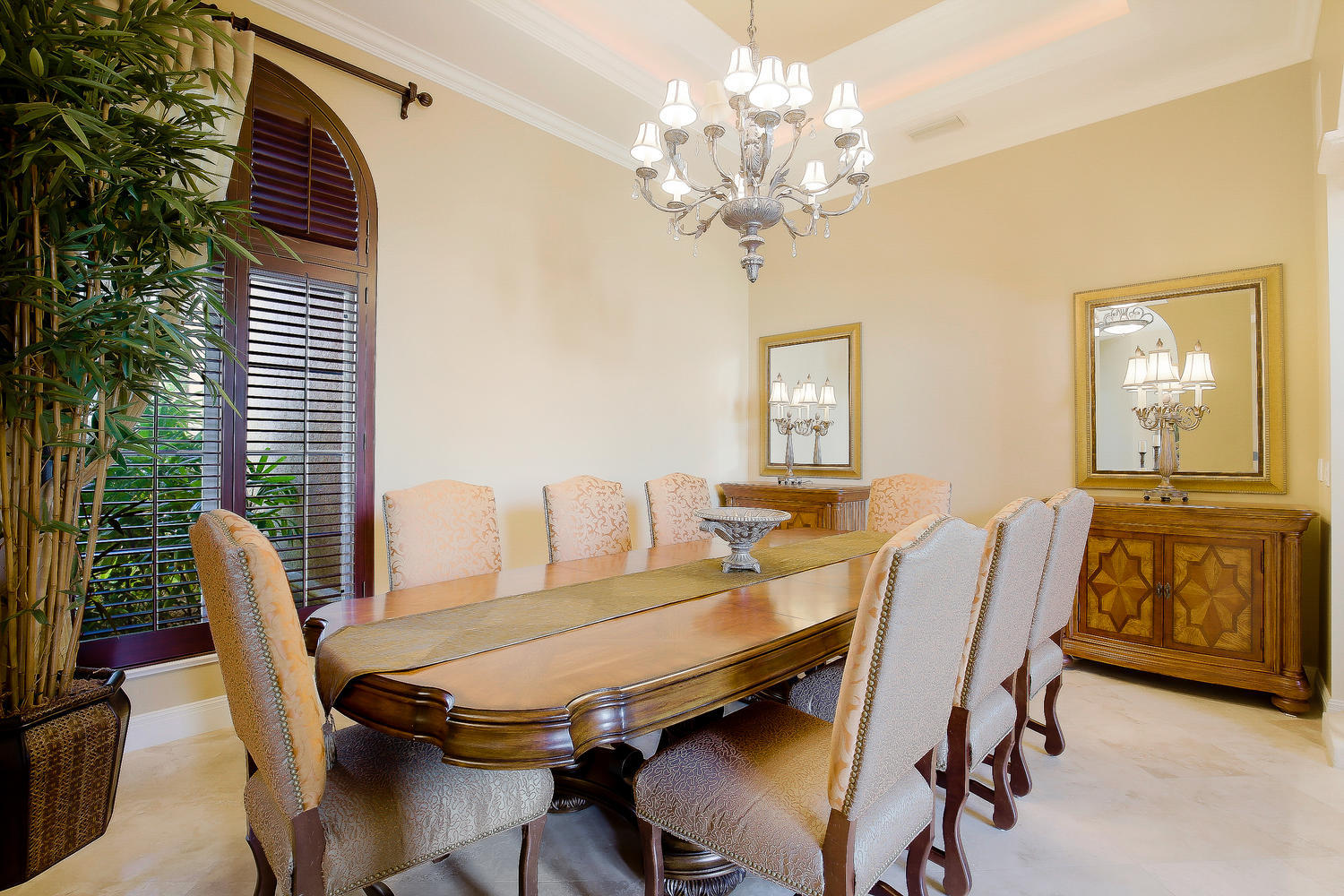 HARBOUR ISLES - Residential