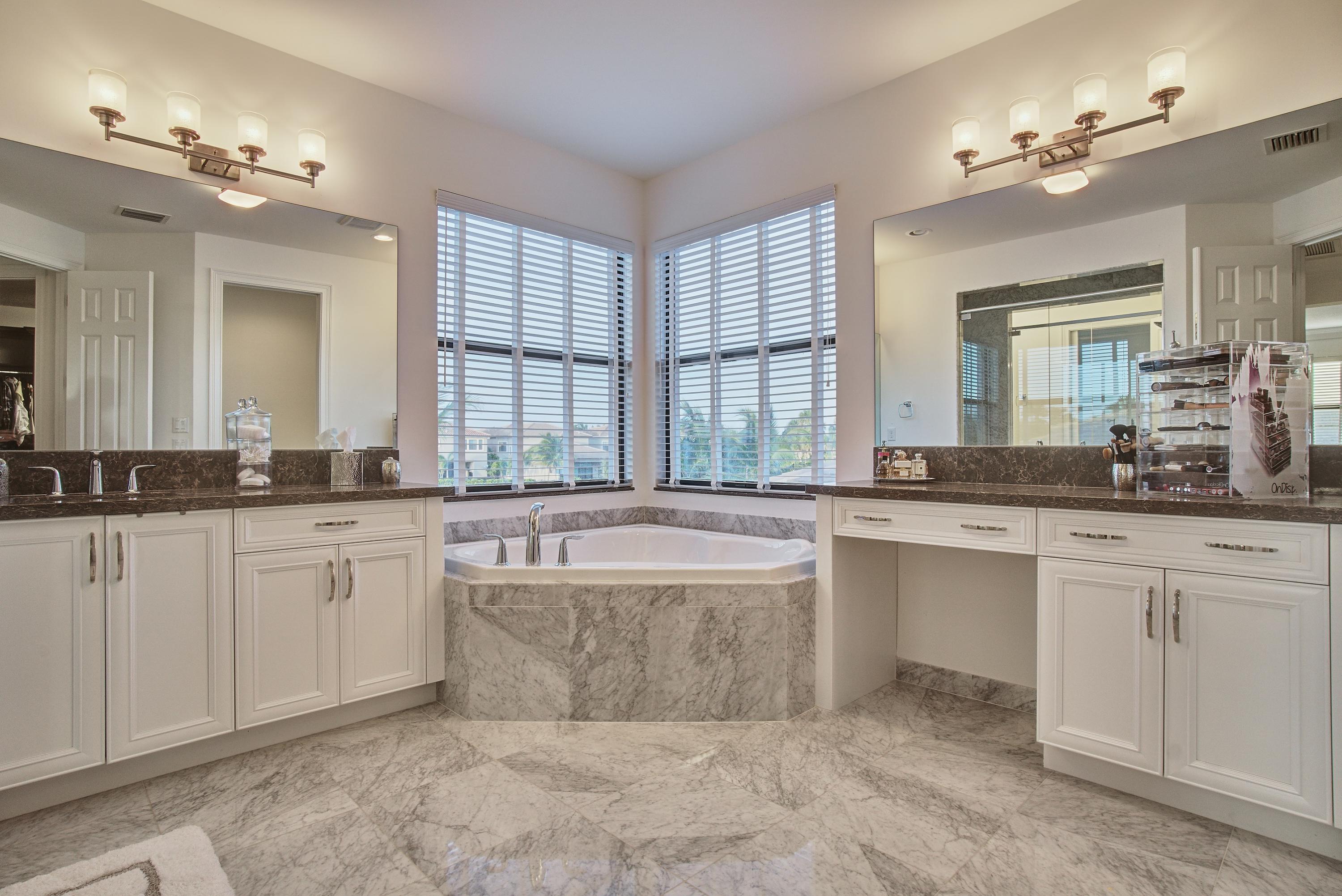 Seven Bridges - Residential