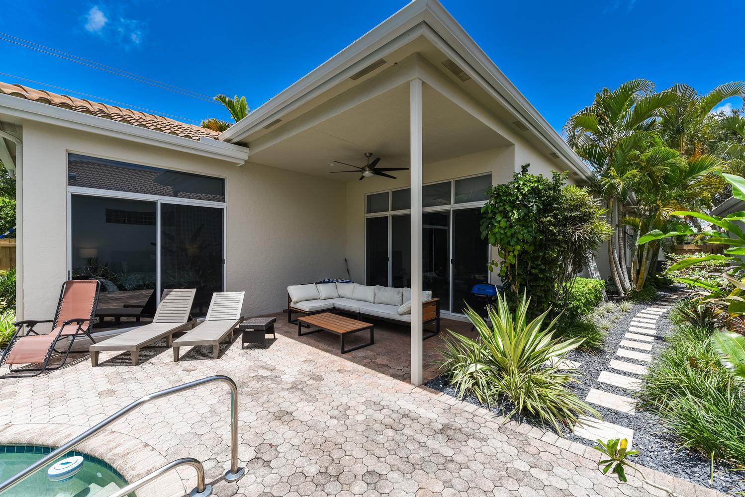 BANYANS - Residential Lease