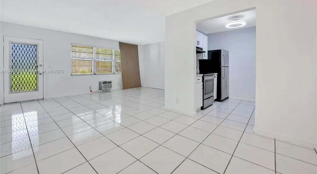 NEW HAMPTON AT CENTURY VILLAGE - Residential Lease