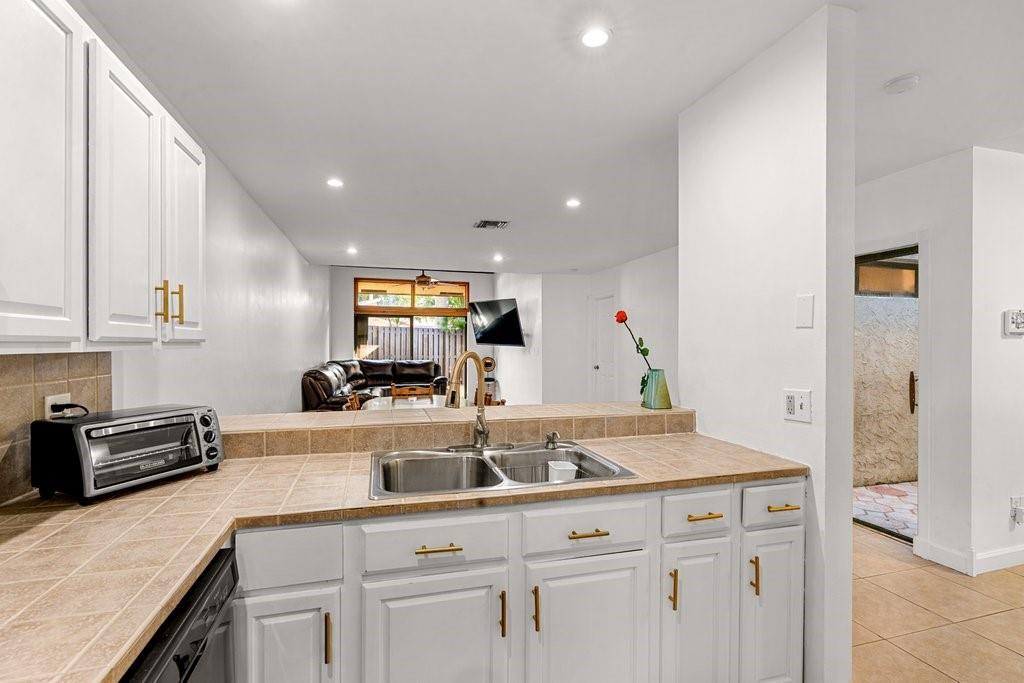 Villas of Plantation - Residential