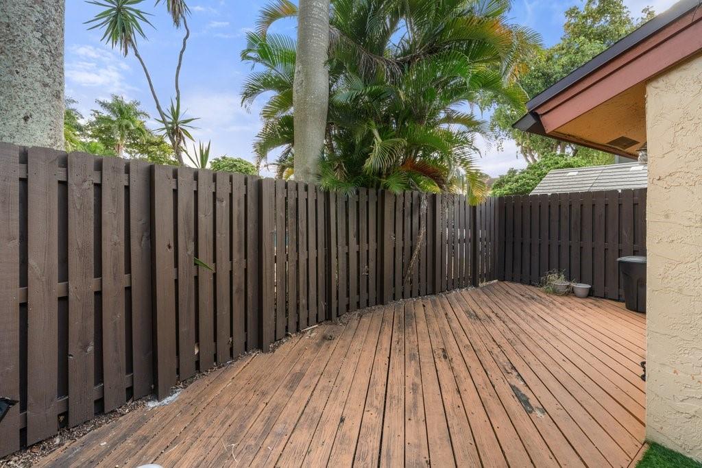 Villas of Plantation - Residential