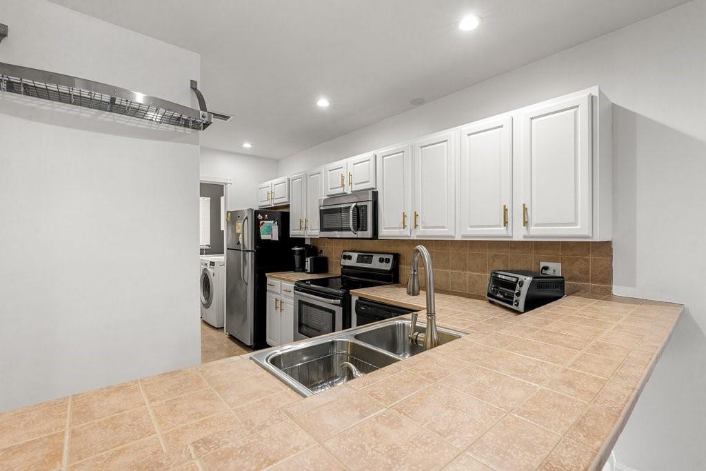 Villas of Plantation - Residential