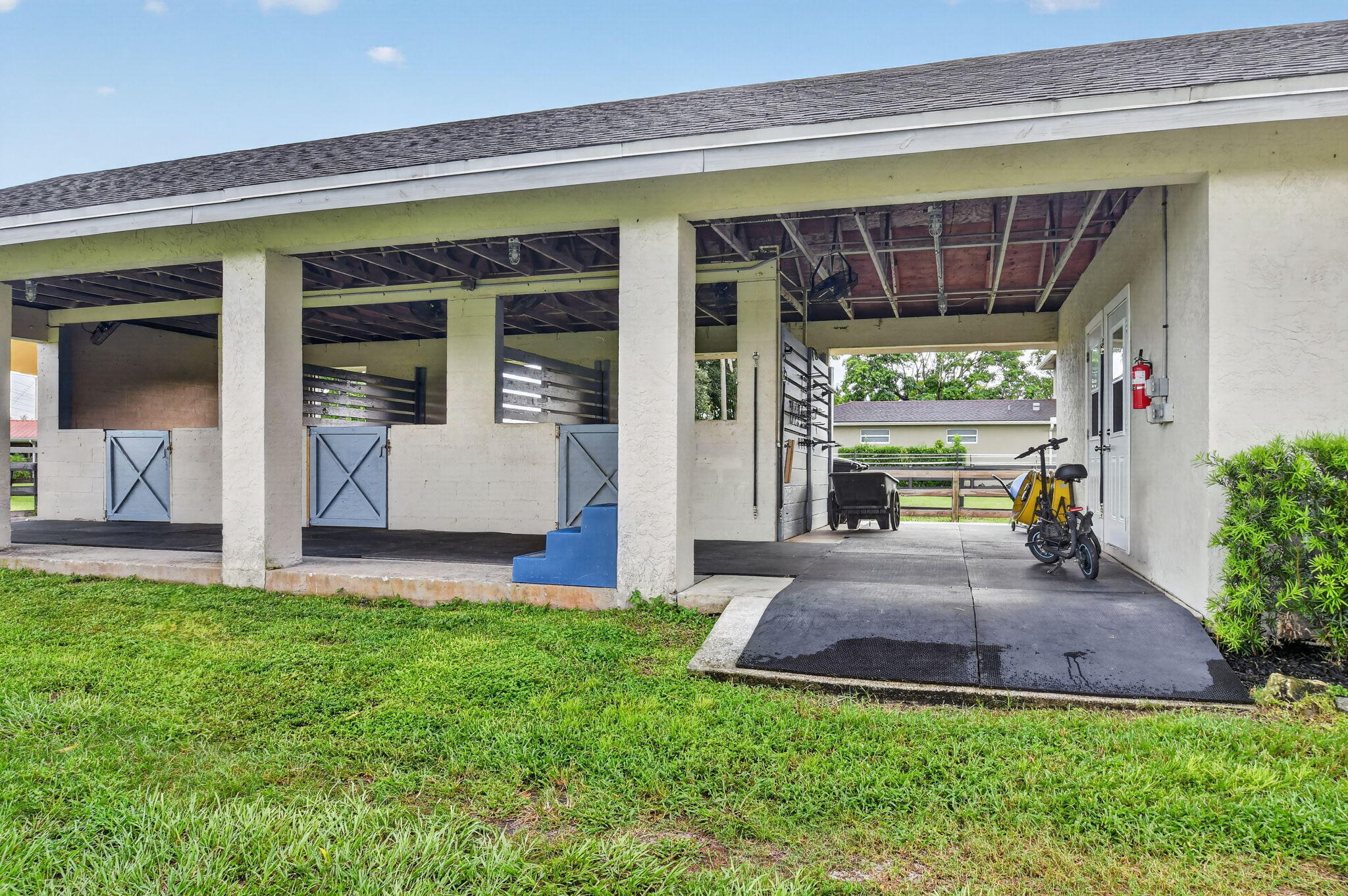 Properties 876 Cindy Cir Lane