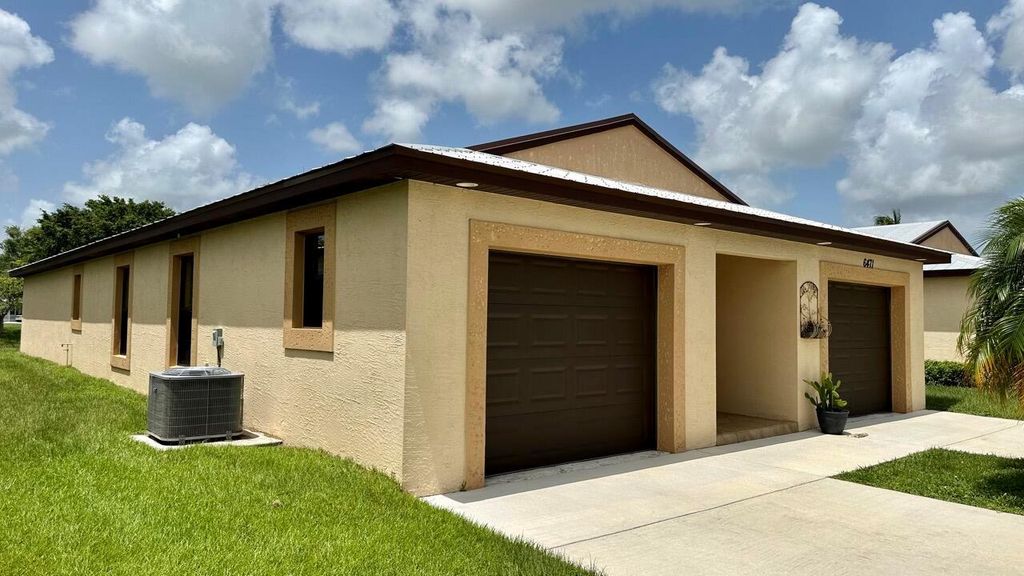 Photo of 6471 Alemendra Street, Fort Pierce, FL 34951 (MLS # R10915190)