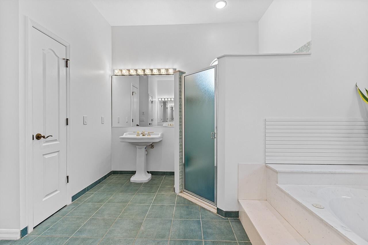 ALLWOOD RIVERFRONT - Residential