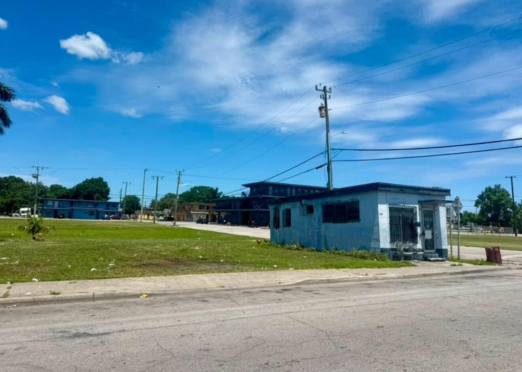 Photo of 300 SW 5TH Street, Belle Glade, FL 33430 (MLS # B26070668)