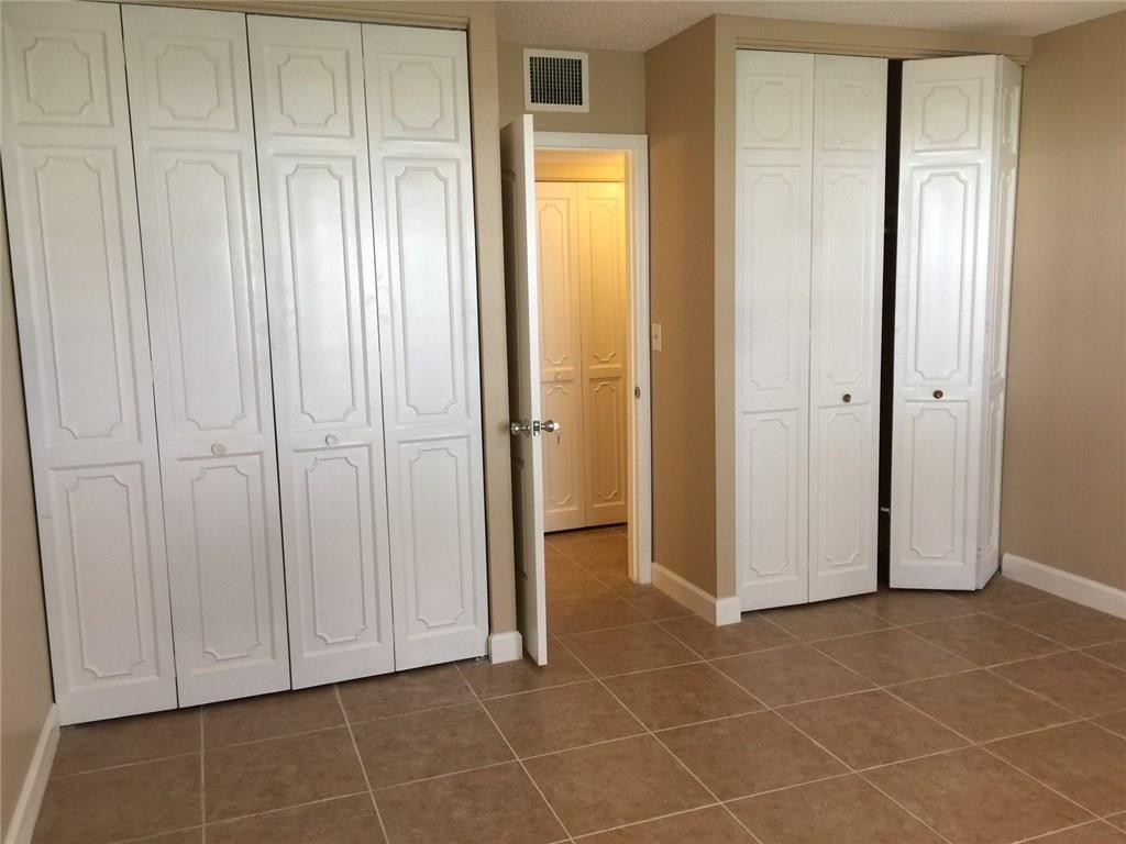 BRAIARWOOD CONDO 3 - Residential