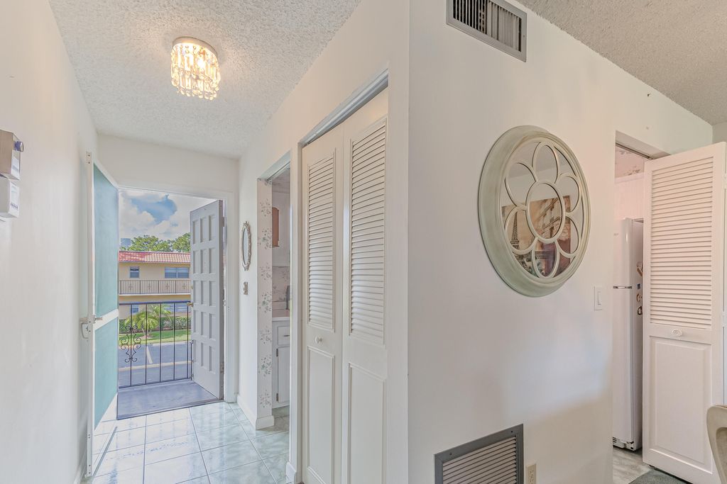 Photo of 1941 SW Palm City Road #21-J, Stuart, FL 34994 (MLS # R11001597)