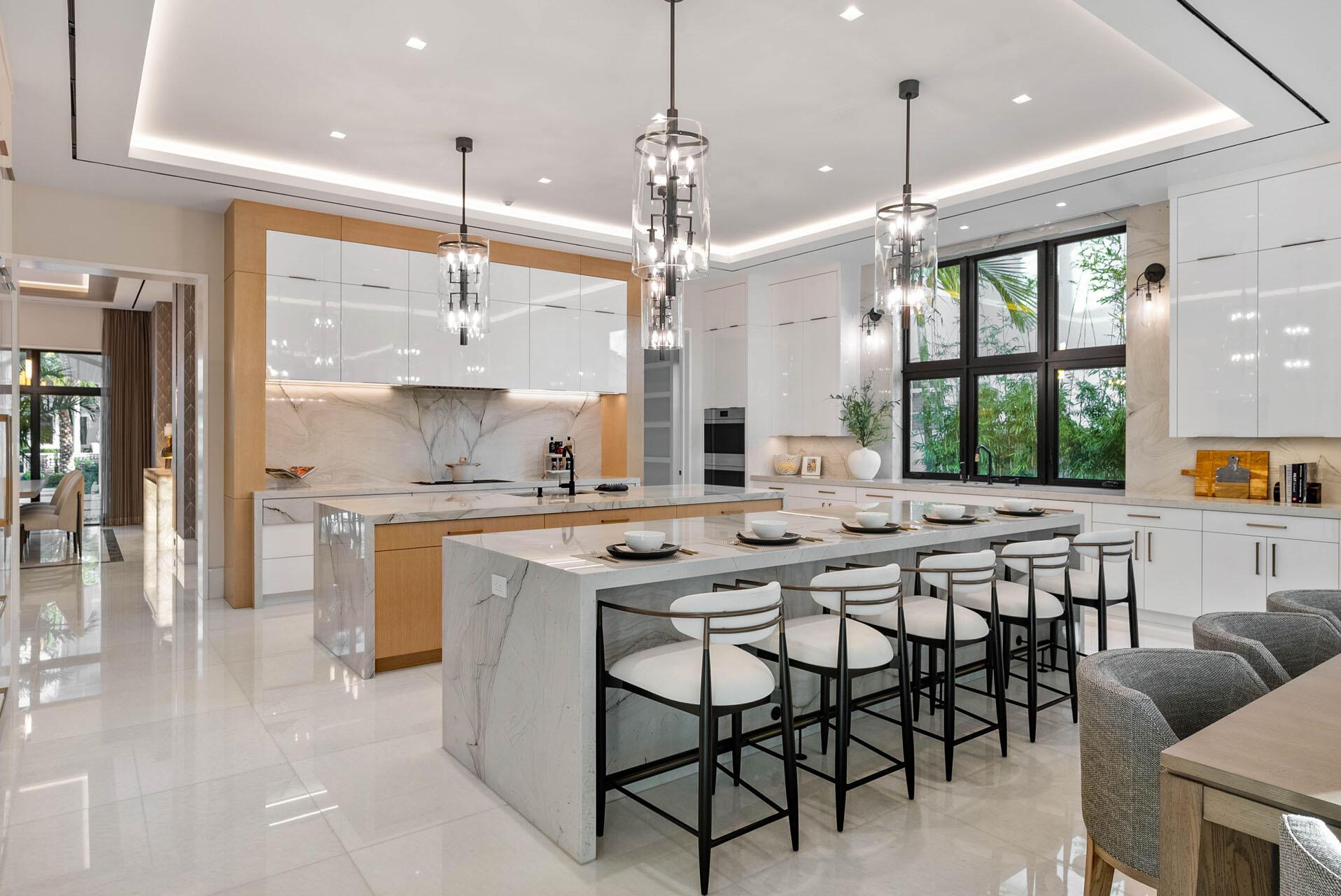 ROYAL PALM YACHT & COUNTR - Residential