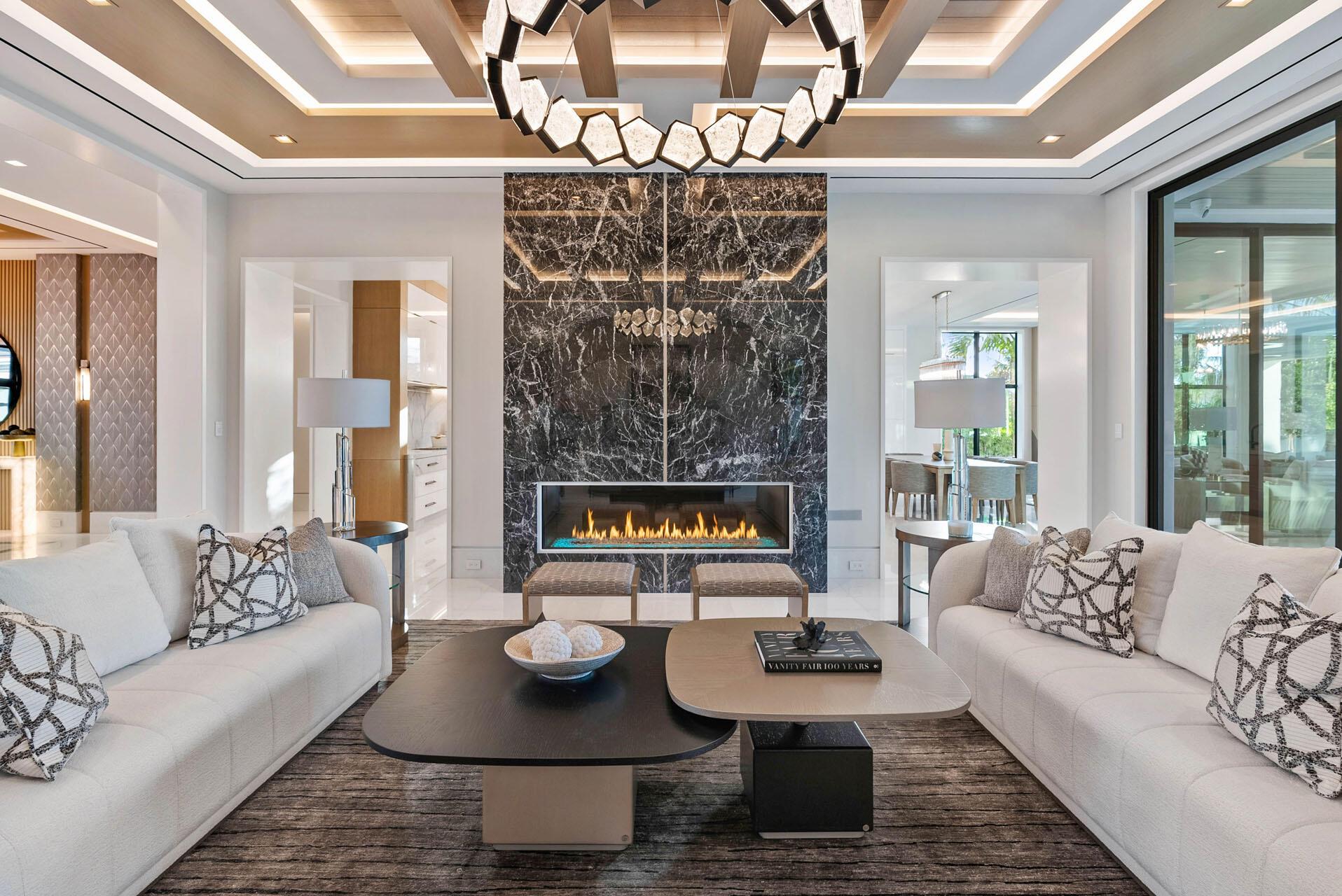 ROYAL PALM YACHT & COUNTR - Residential