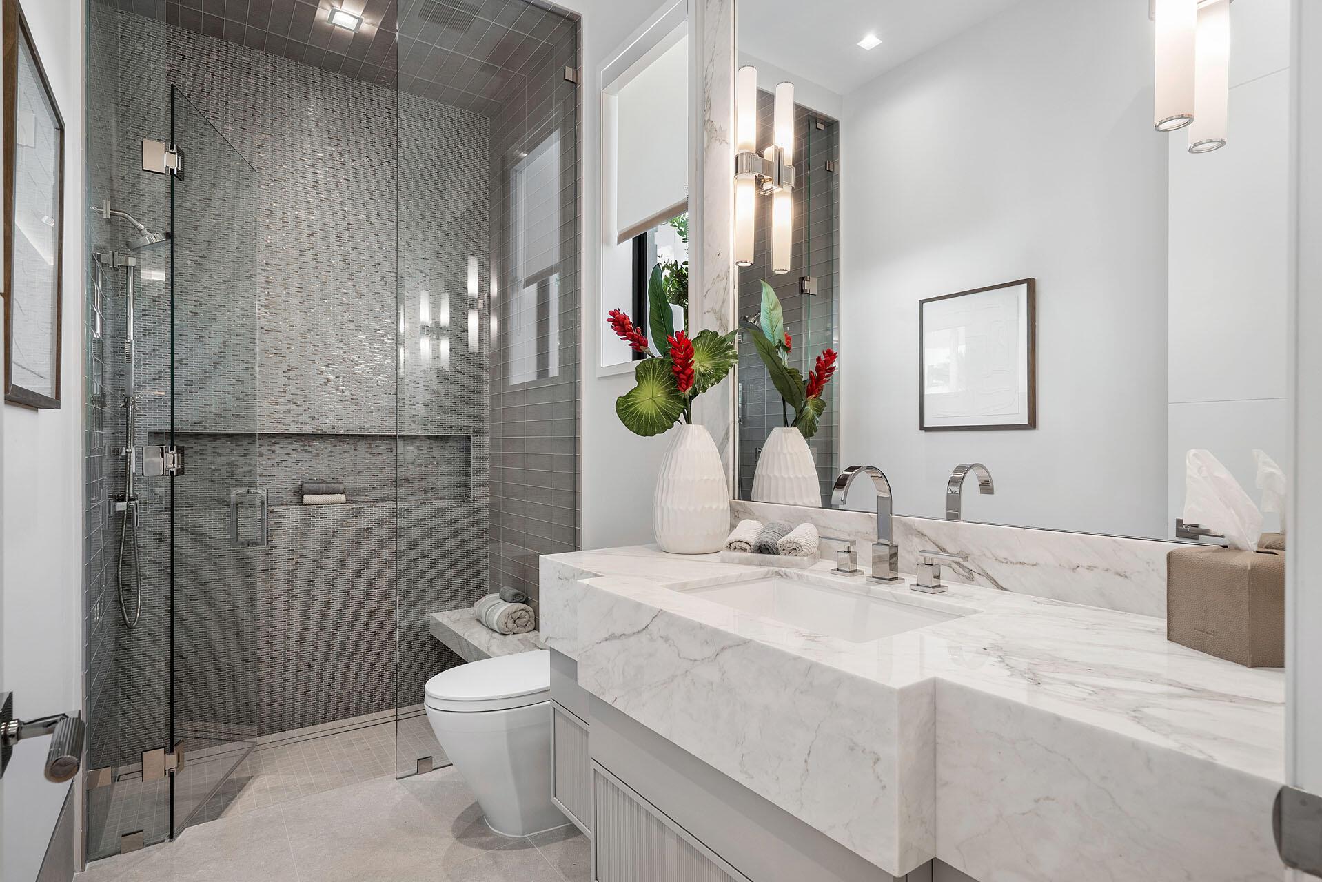 ROYAL PALM YACHT & COUNTR - Residential