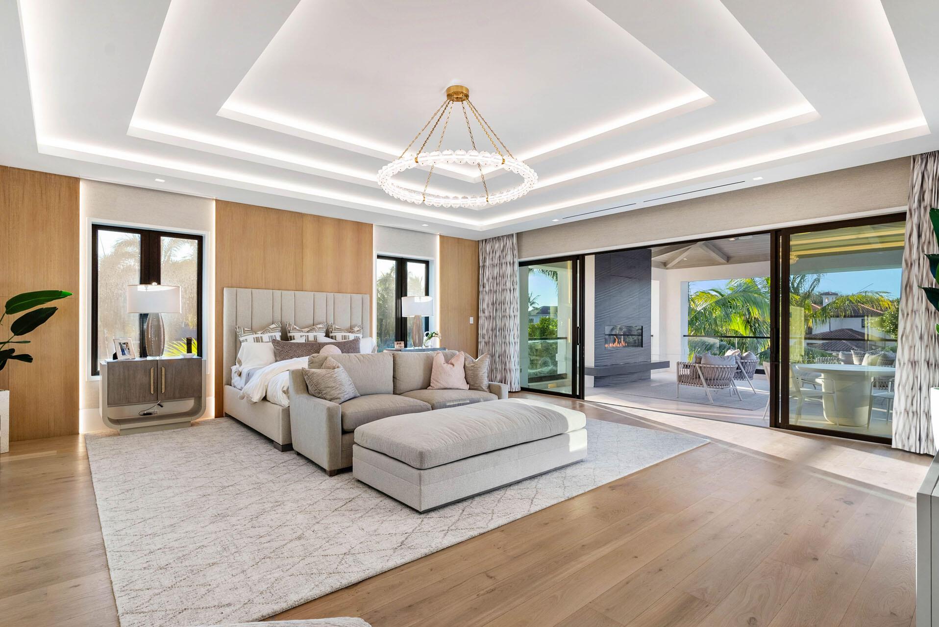 ROYAL PALM YACHT & COUNTR - Residential