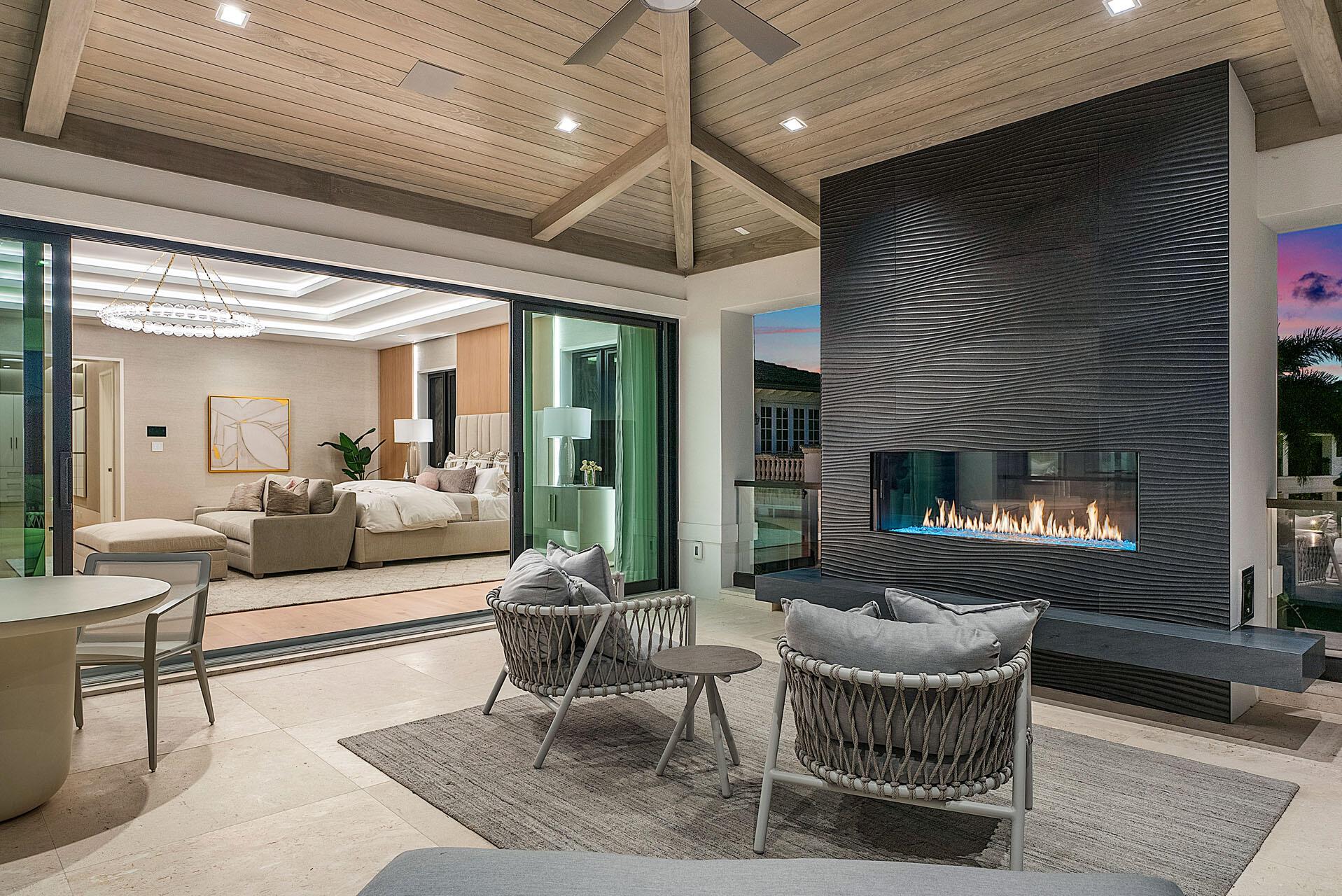 ROYAL PALM YACHT & COUNTR - Residential