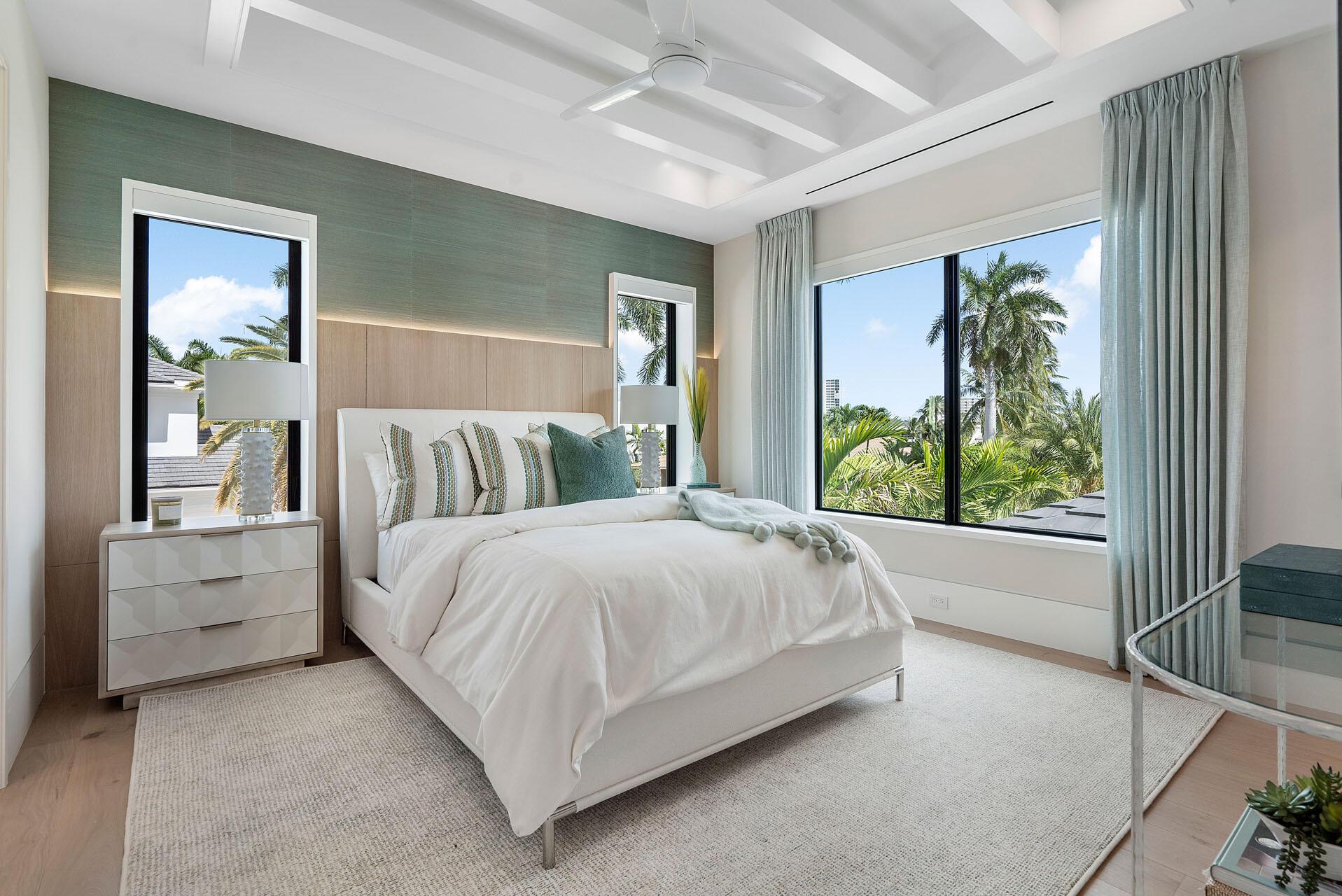 ROYAL PALM YACHT & COUNTR - Residential