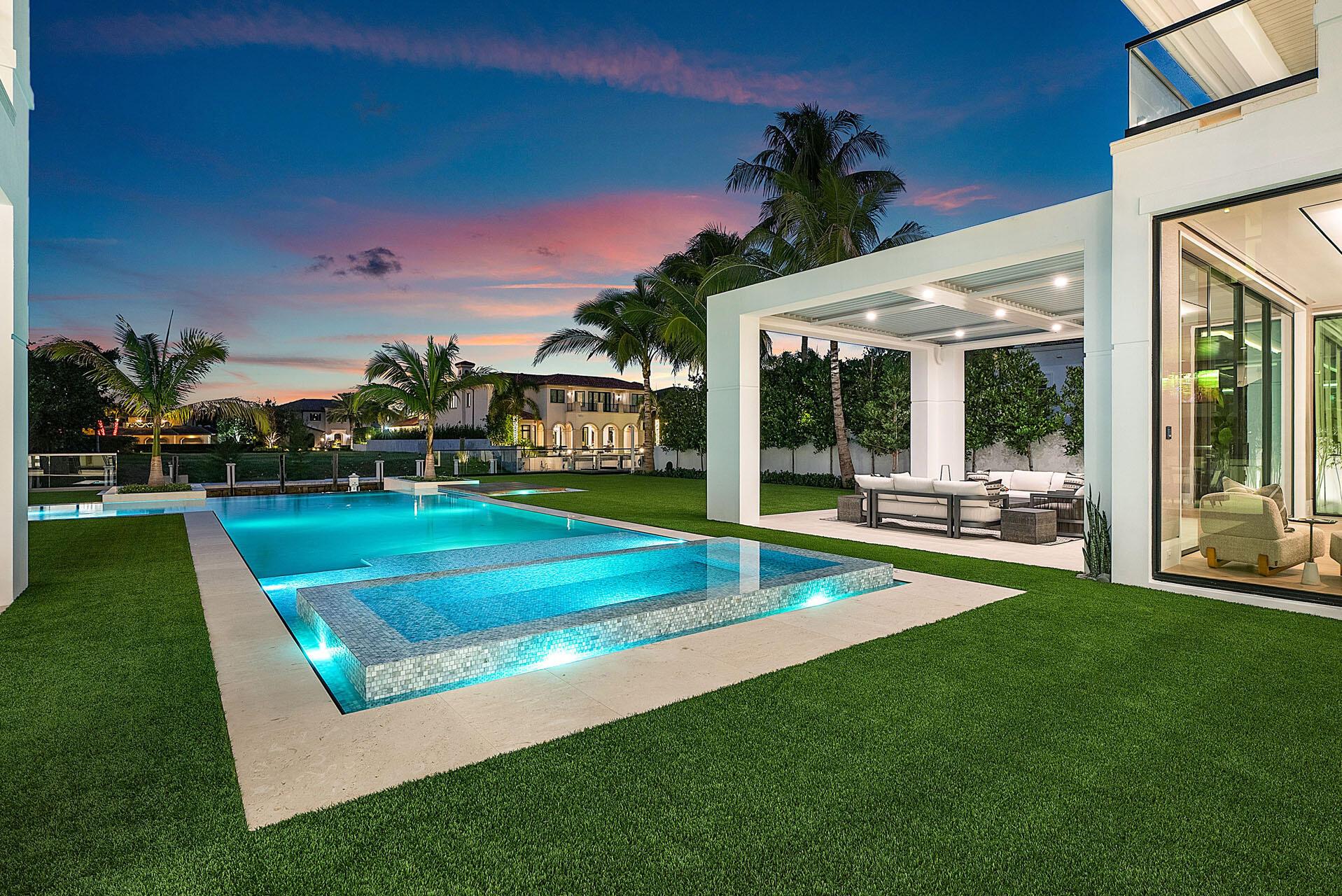 ROYAL PALM YACHT & COUNTR - Residential