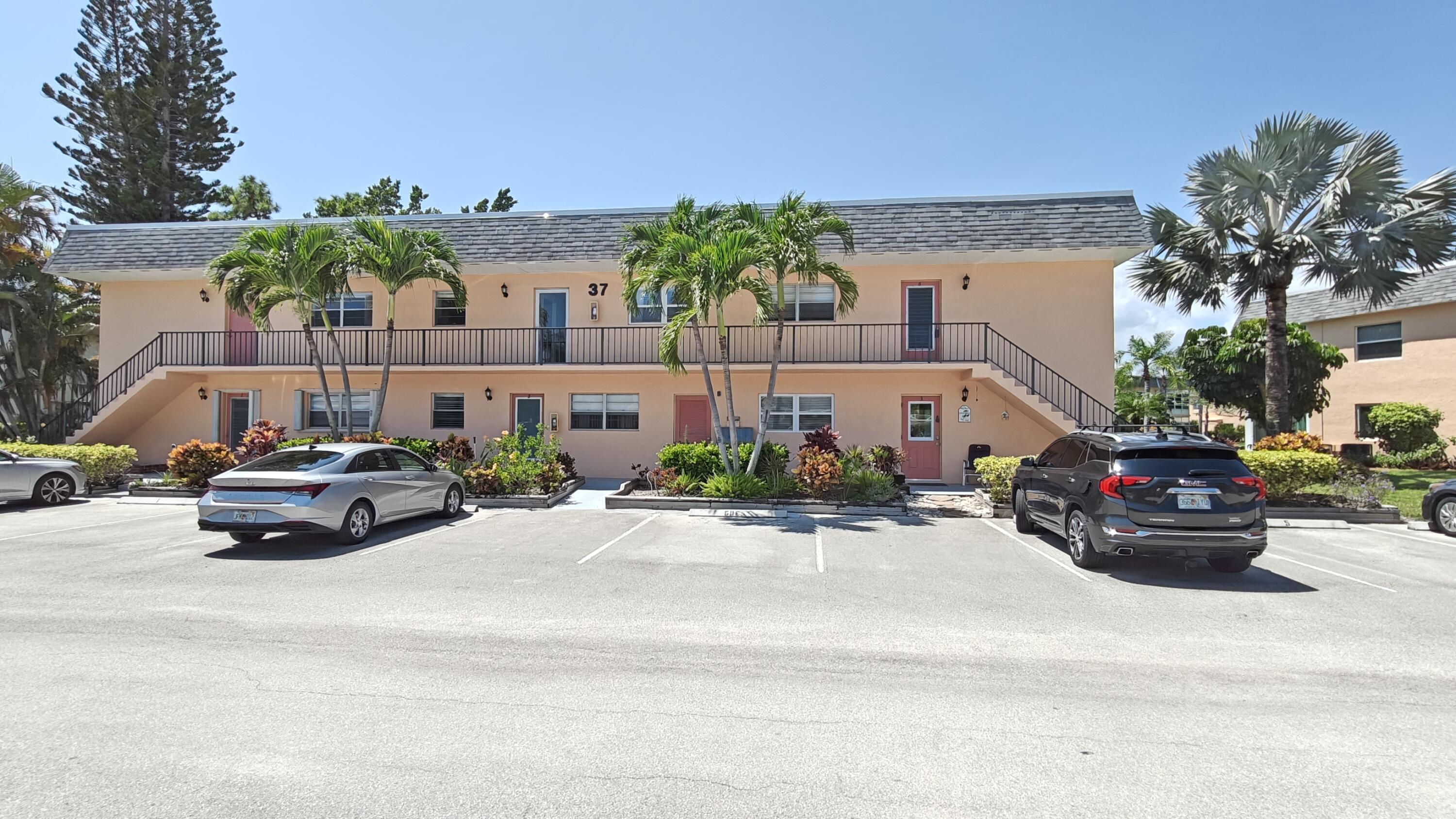 2950 SE Ocean Boulevard 37-6