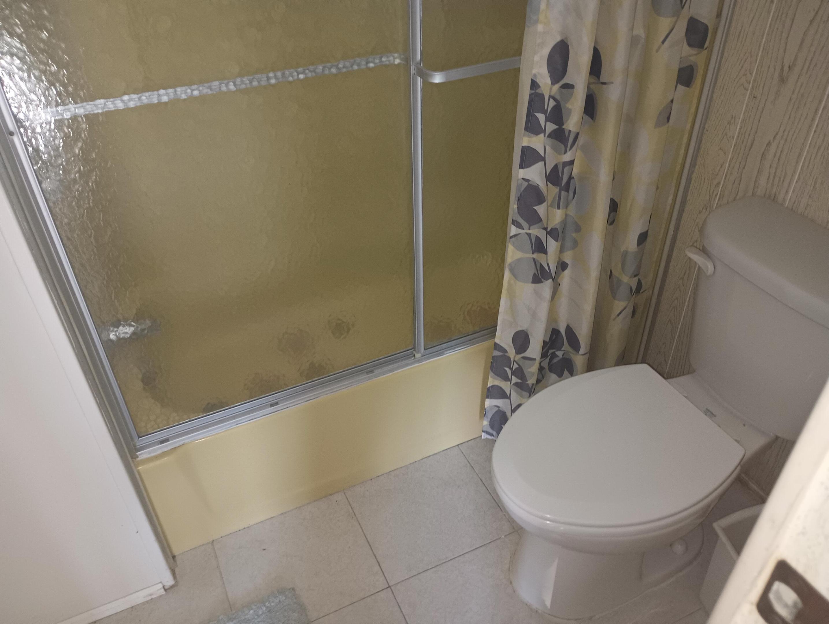 Spanish Lakes Riverfront - Residential